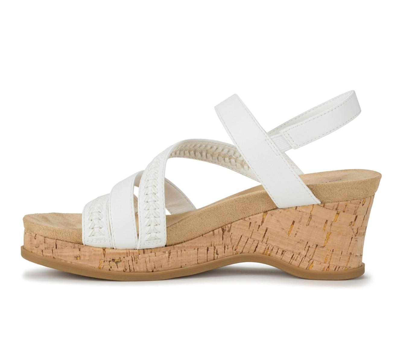 Women's Baretraps Ciara Wedges Product Image