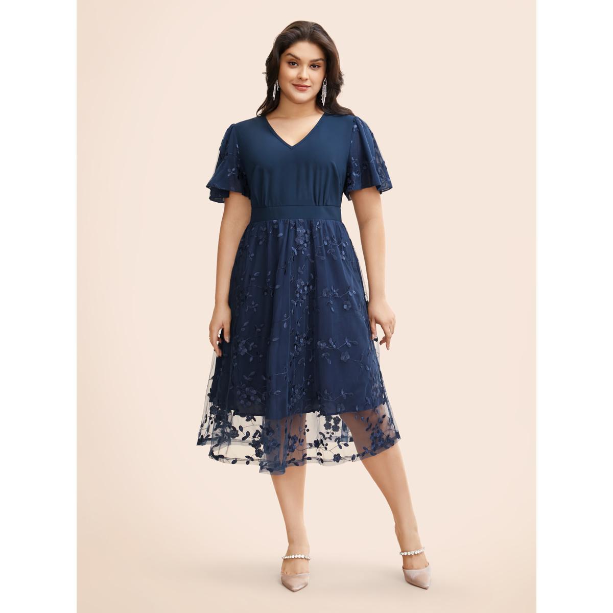 Plus Size Floral Embroidered Mesh Patchwork Midi Dress Indigo Women Formal Texture V-neck Short sleeve Curvy BloomChic 22-24/3X Product Image