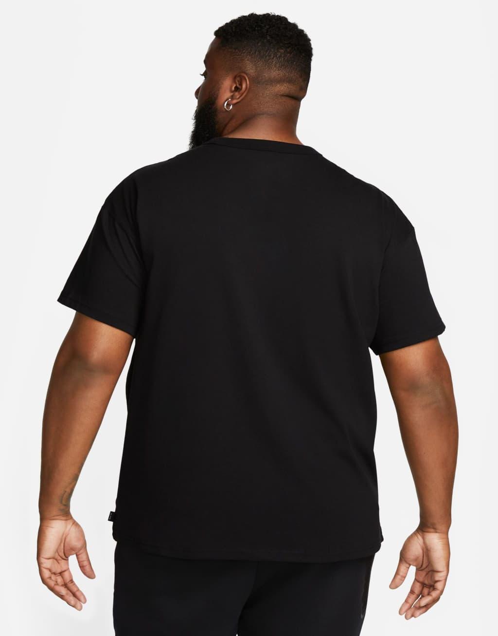 Men's Nike Sportswear Premium Essentials T-Shirt Product Image