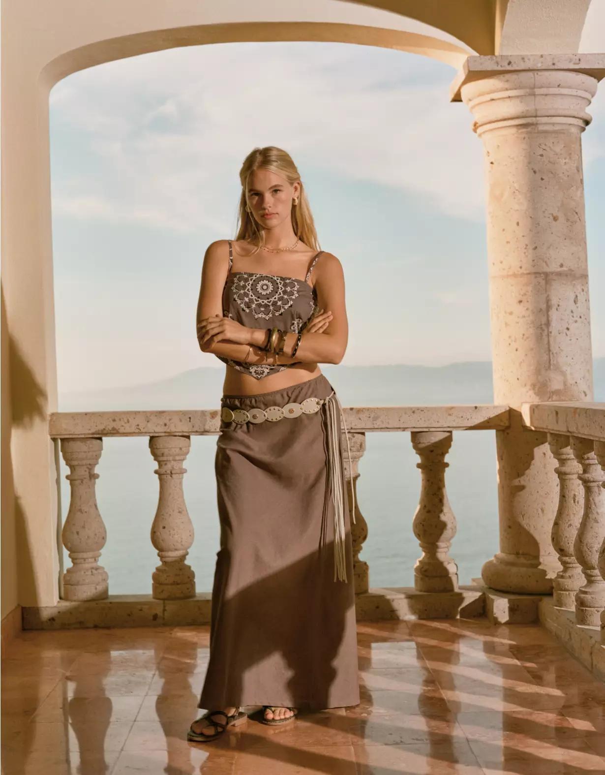 AE High-Waisted Linen-Blend Maxi Skirt Product Image