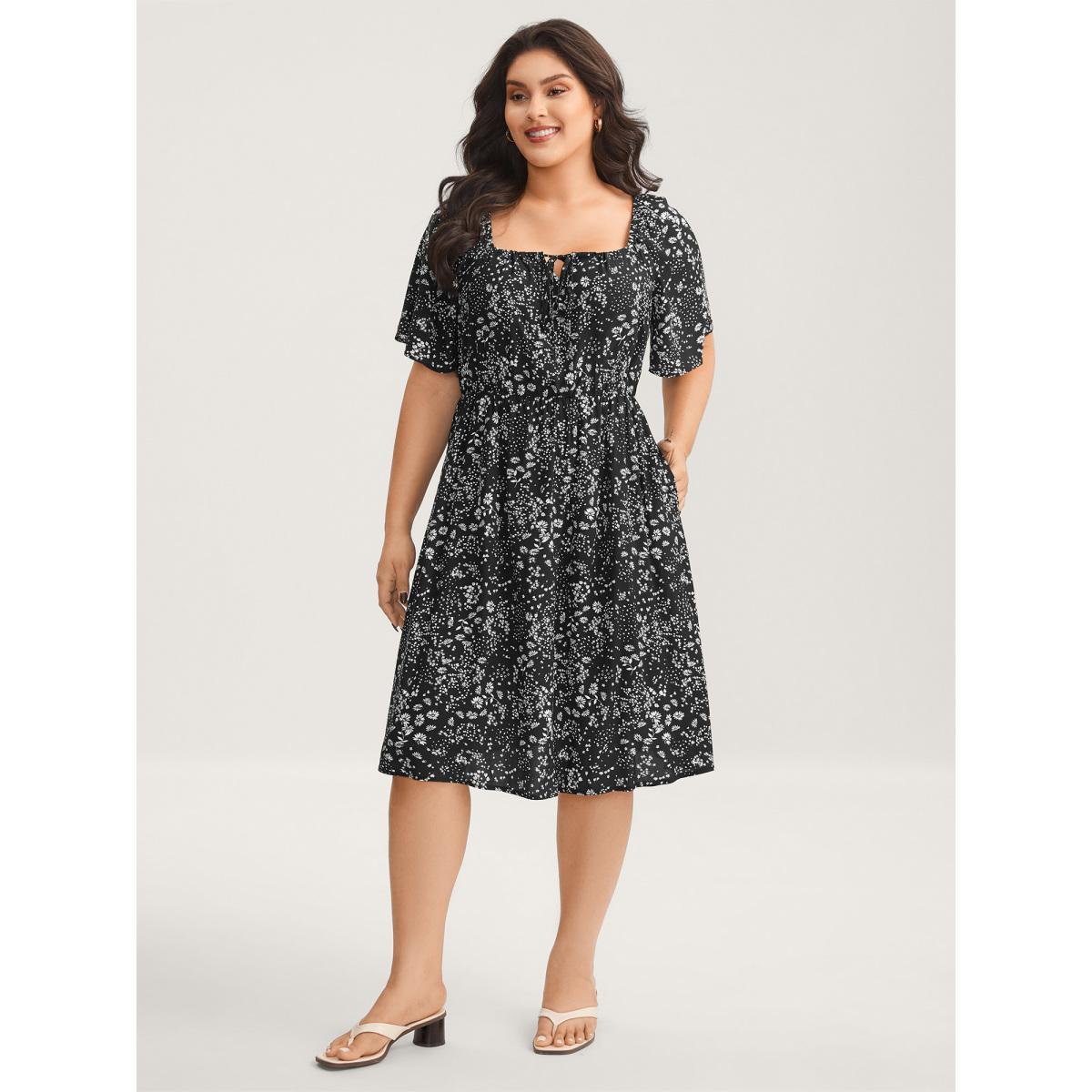 Plus Size Floral Neck Drawstring Flared Sleeve Midi Dress Black Women Square Neck Short sleeve Curvy BloomChic 18-20/2X Product Image