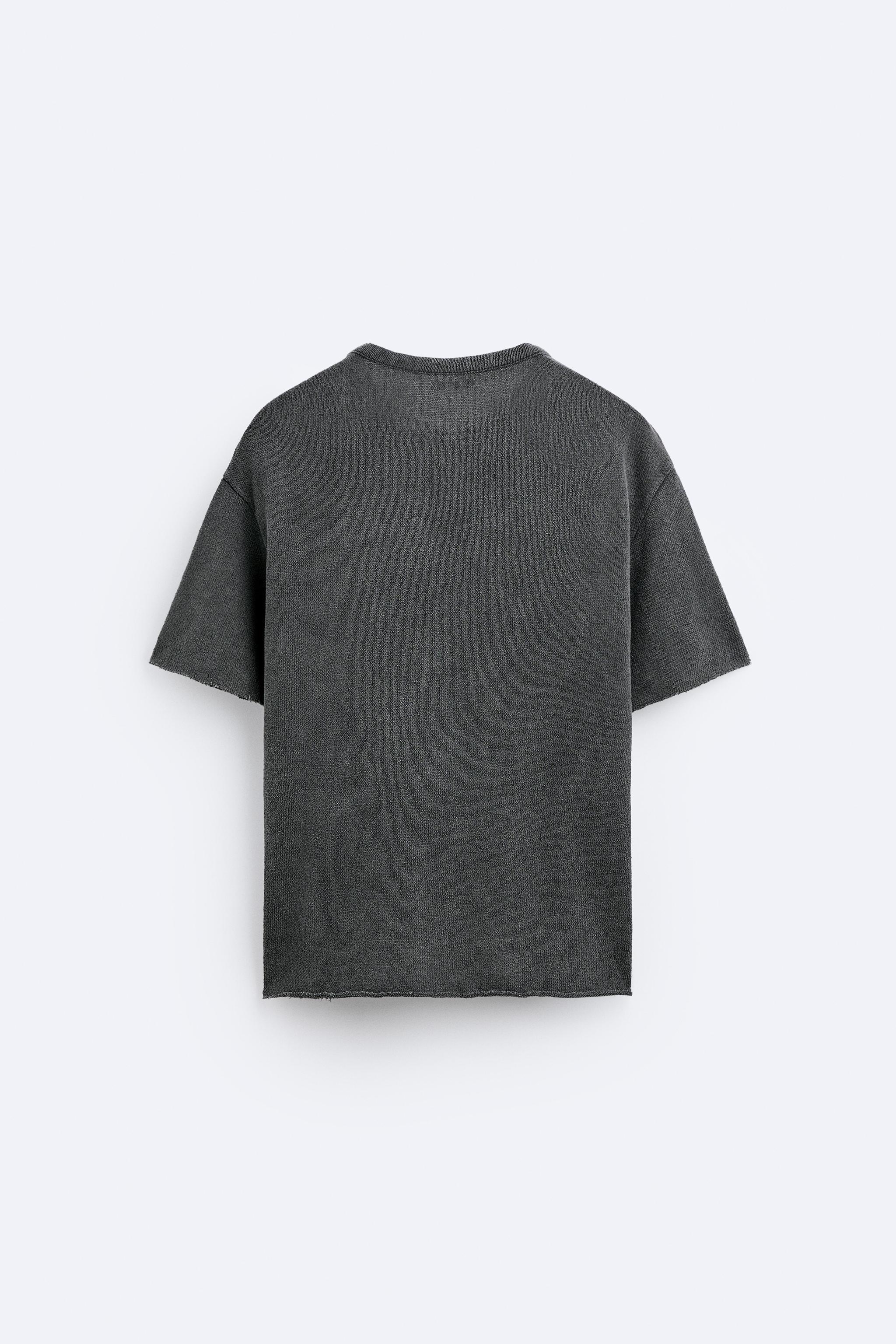 TEXTURED PRINT KNIT T-SHIRT Product Image