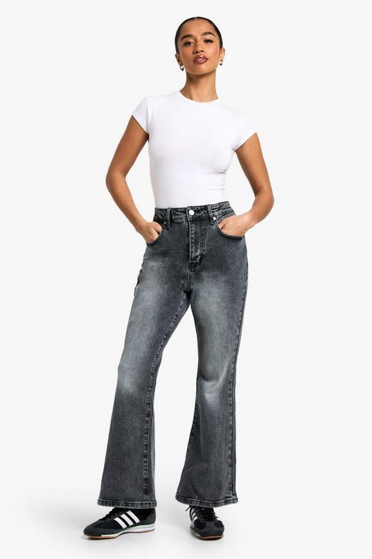 The Petite Flared Jean Product Image