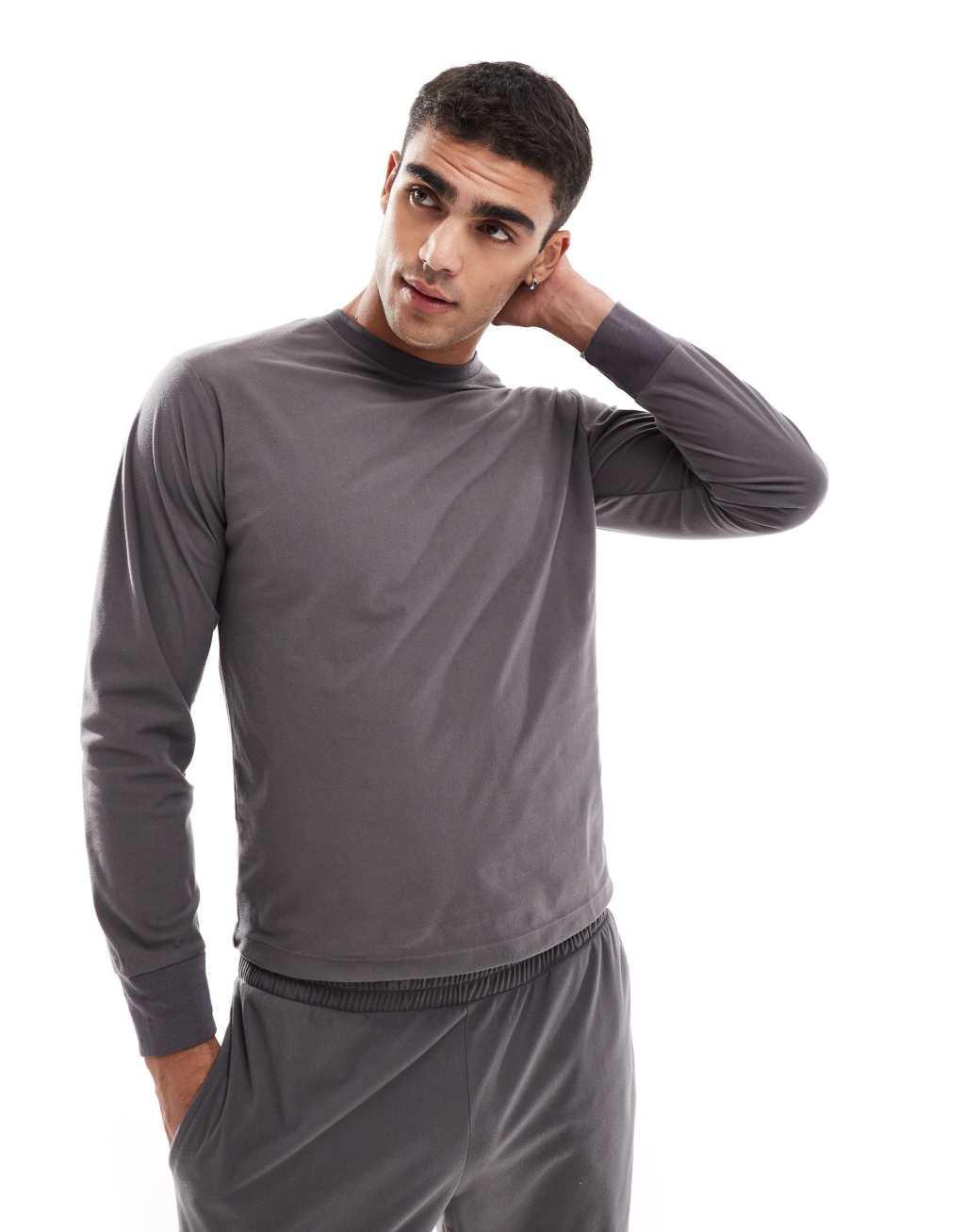 Jack & Jones lounge set in gray Product Image