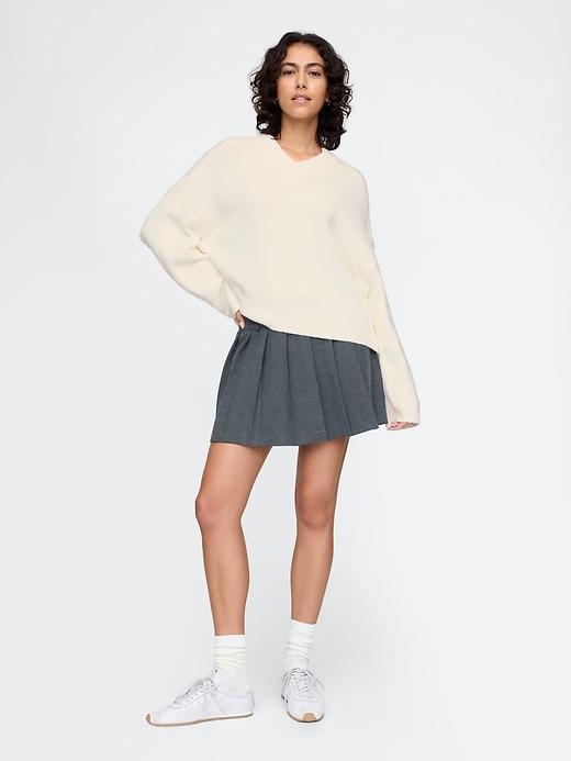 CashSoft Cropped High V-Neck Sweater Product Image