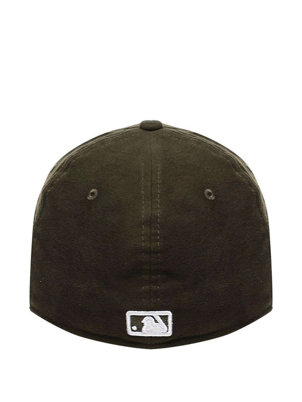 New Era logo-embroidered curved-visor cap Product Image