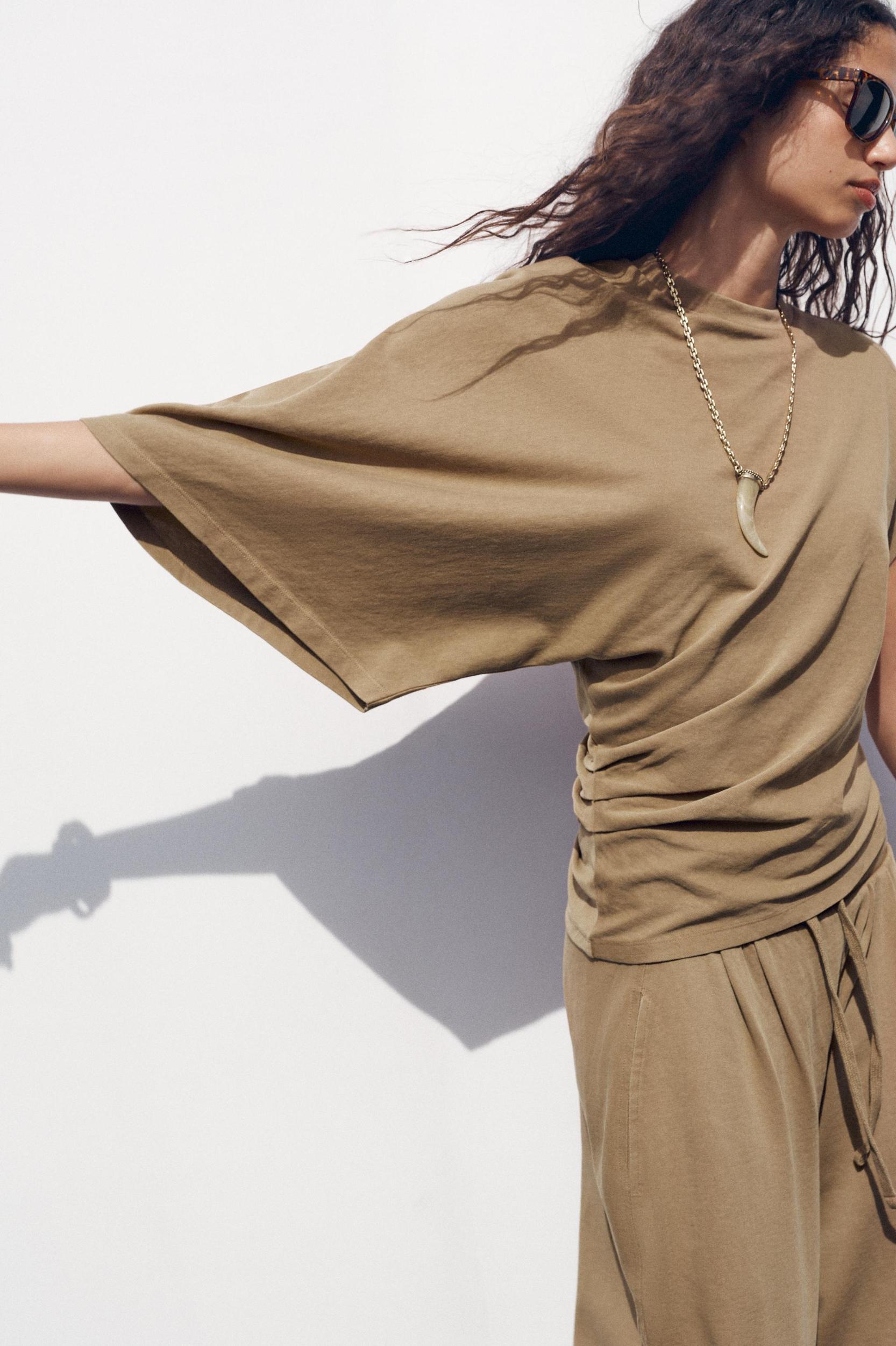 WASHED ASYMMETRIC T-SHIRT Product Image