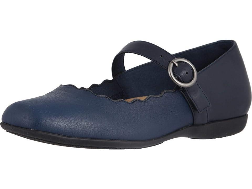 Trotters Sugar Women's Flat Shoes Product Image