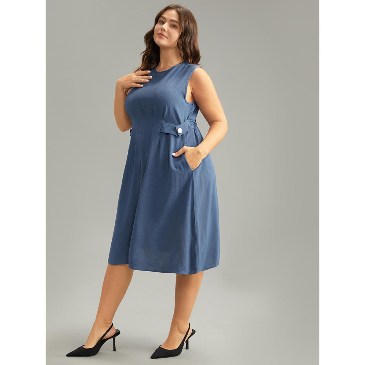 Plus Size Plain Plicated Detail Side Pocket Tank Dress Blue Women Office Plain Round Neck Sleeveless Curvy Midi Dress BloomChic 28/5X Product Image