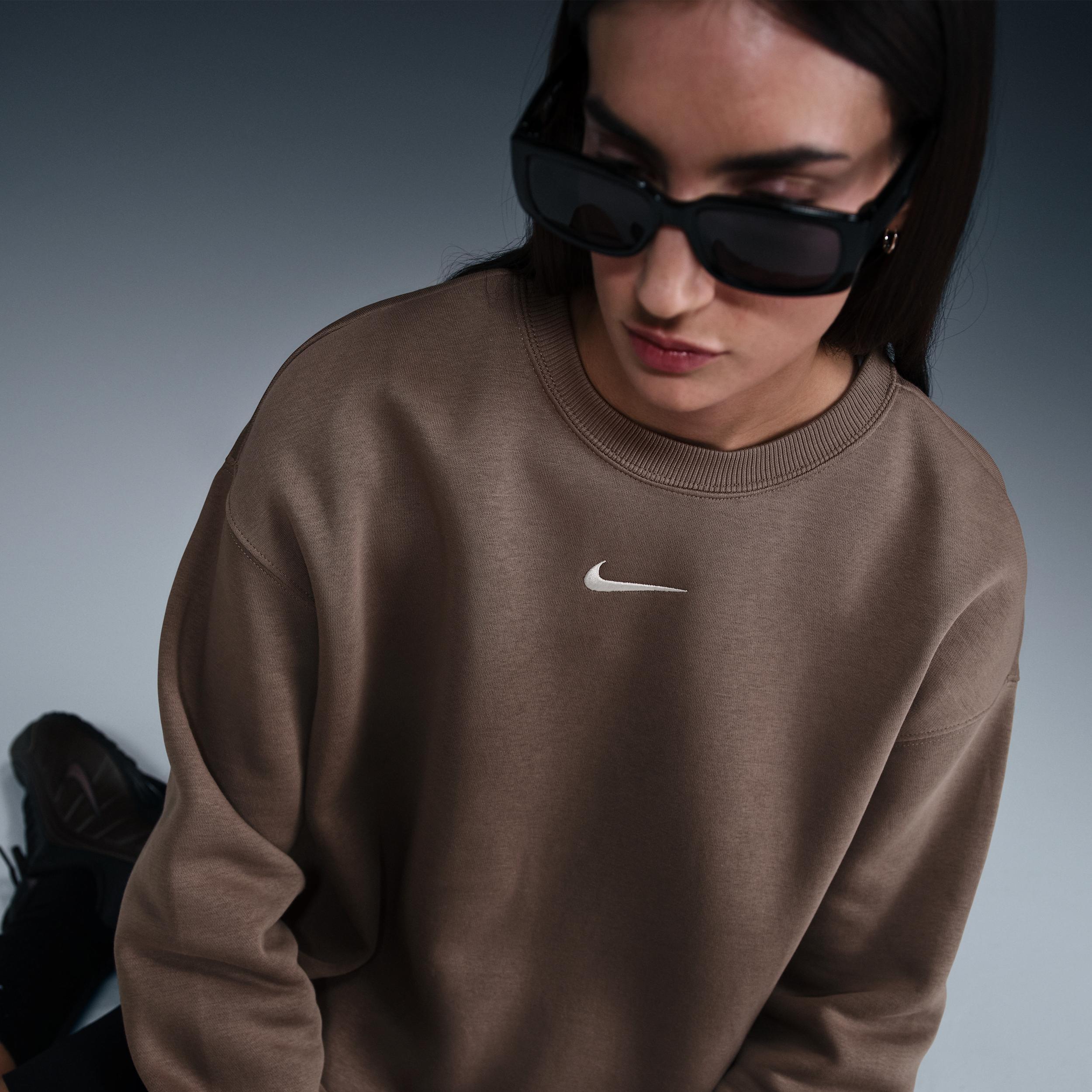 Women's Nike Sportswear Phoenix Fleece Oversized Crew-Neck Sweatshirt Product Image