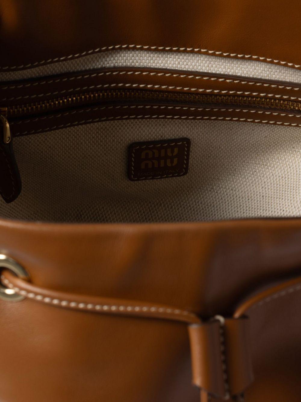 leather backpack Product Image