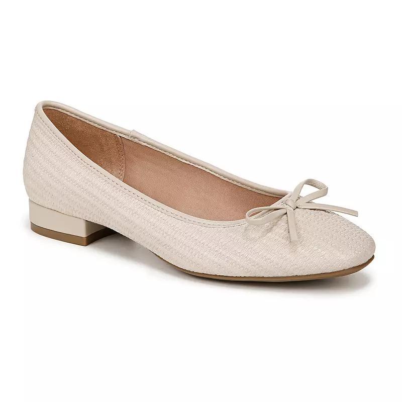 Lifestride Womens Cheers Flat Product Image