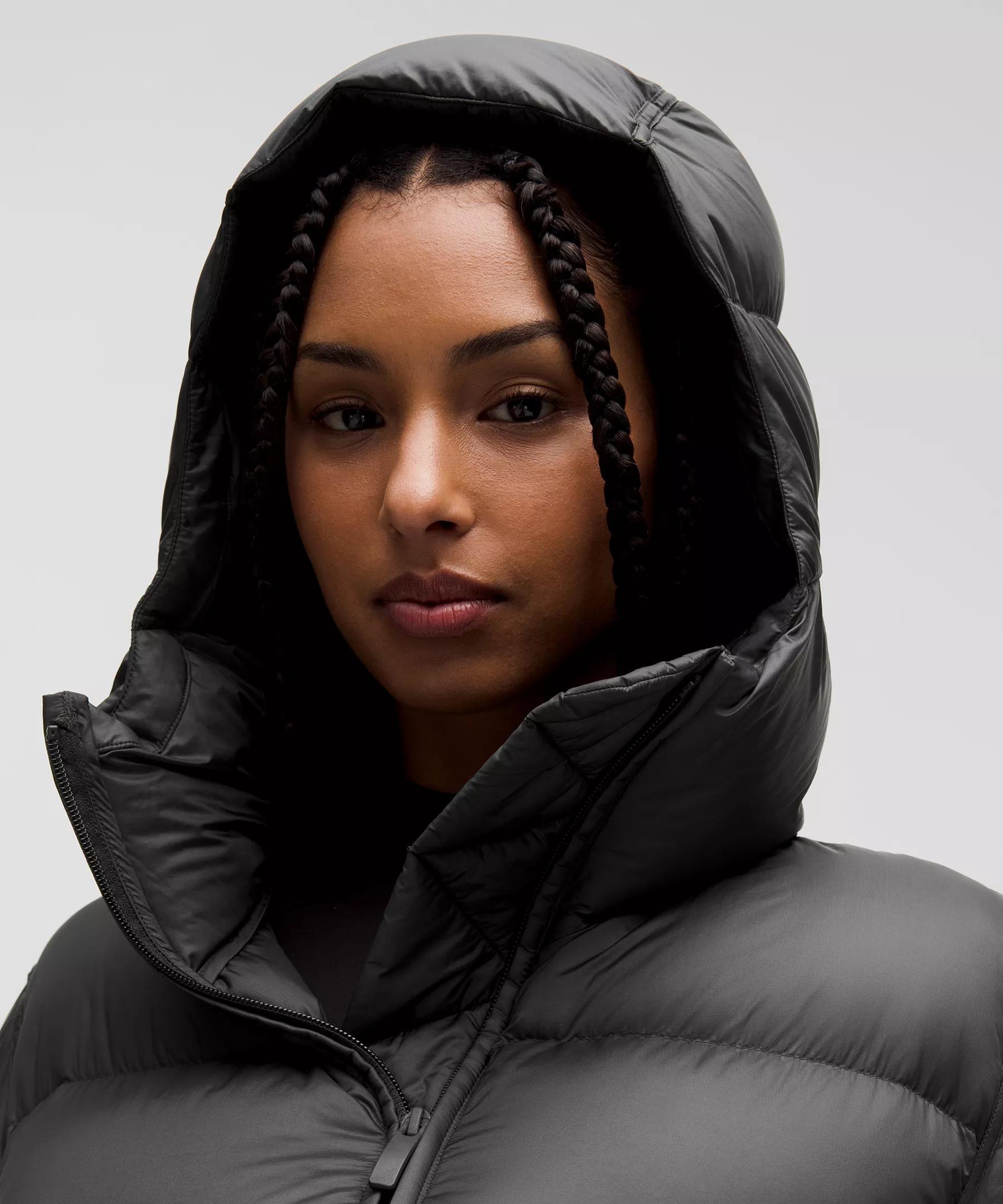 Featherweight 900-Down-Fill Puffer Jacket Product Image