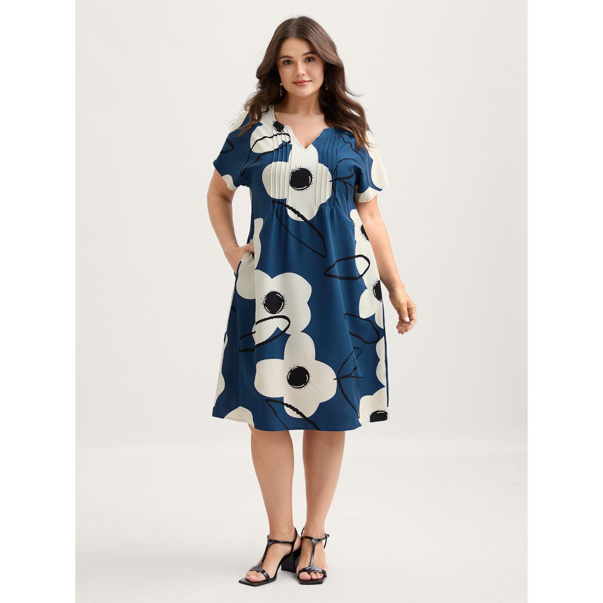 Plus Size Floral Pleated Front Pockets Midi Dress Mediumblue Women Leisure Notched collar Cap Sleeve Curvy BloomChic 12/L Product Image