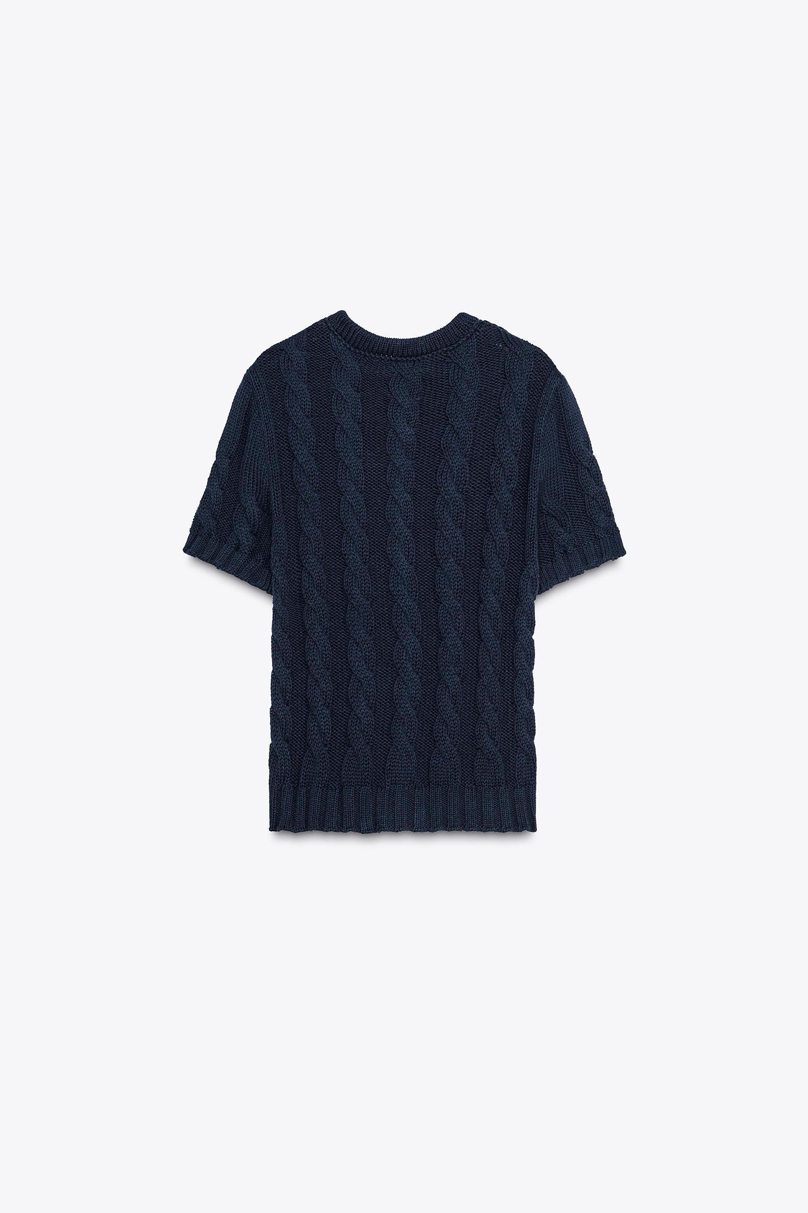 CONTRAST BUTTON KNIT JACKET Product Image