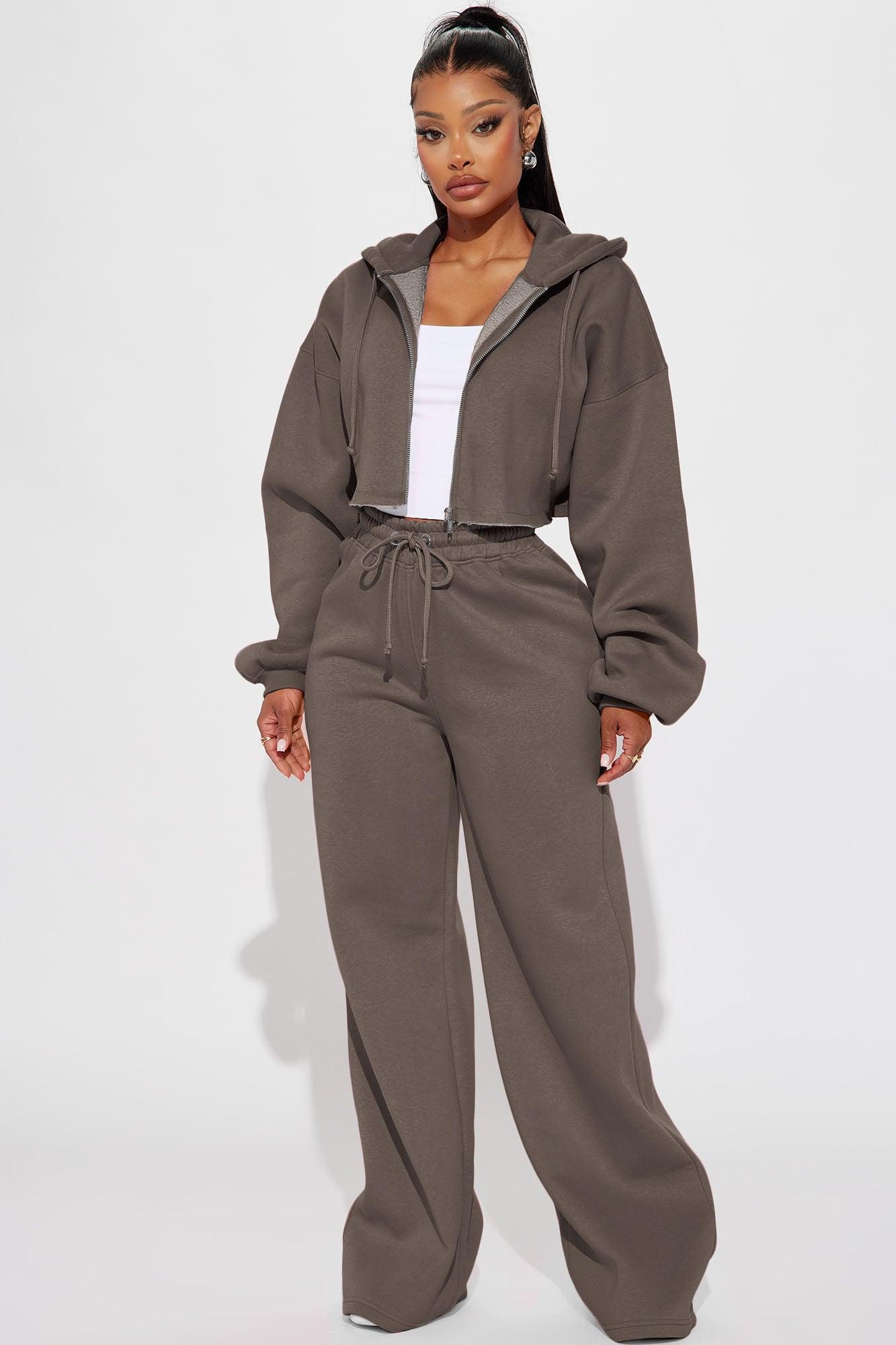 On The Go Fleece Pant Set - Chocolate Female Product Image