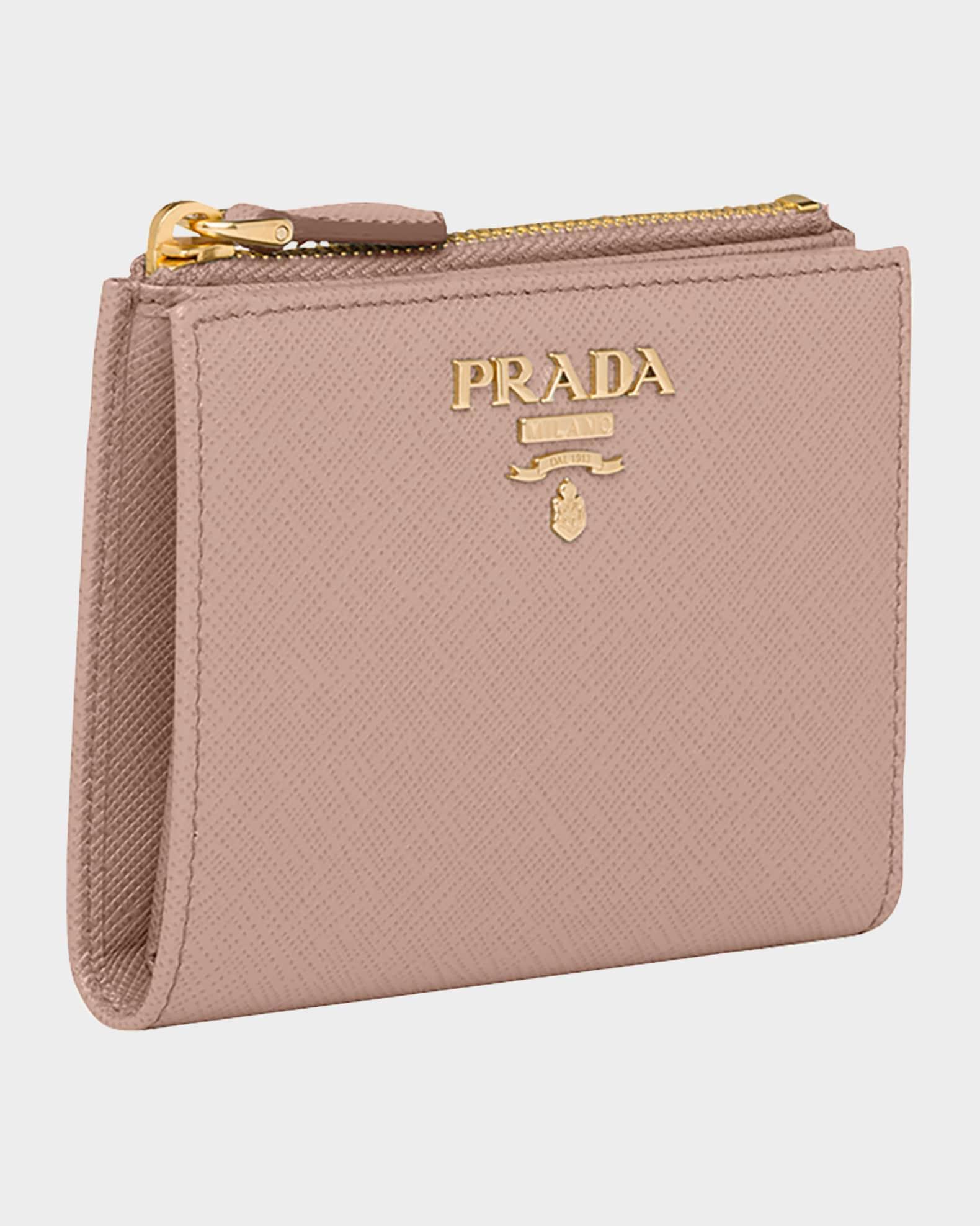 Bifold Medium Leather Wallet Product Image