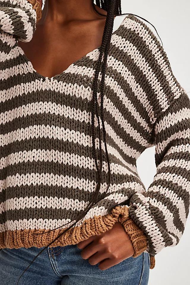 Portland Pullover Product Image