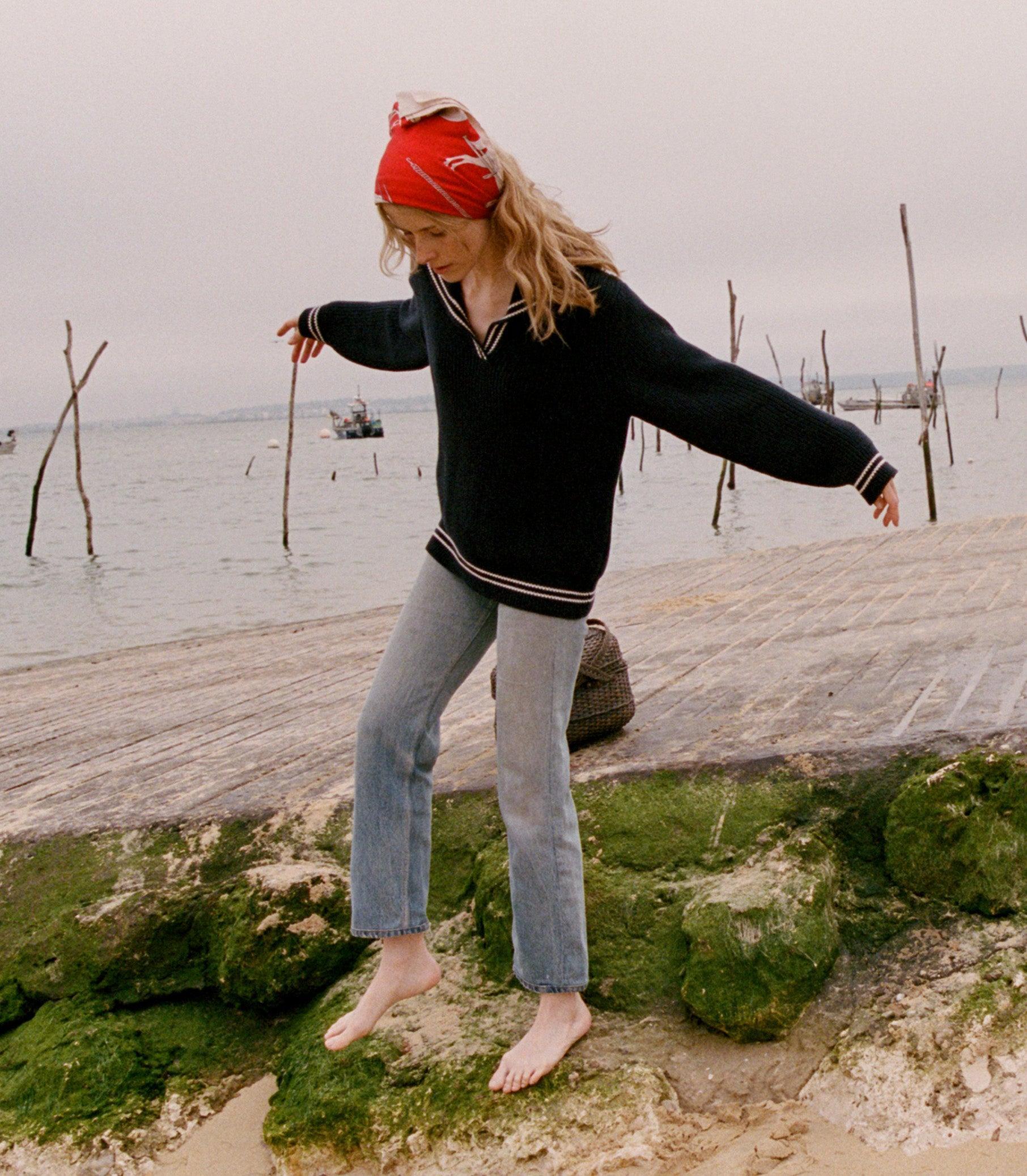 VOYAGE SWEATER -- DEEP NAVY Product Image