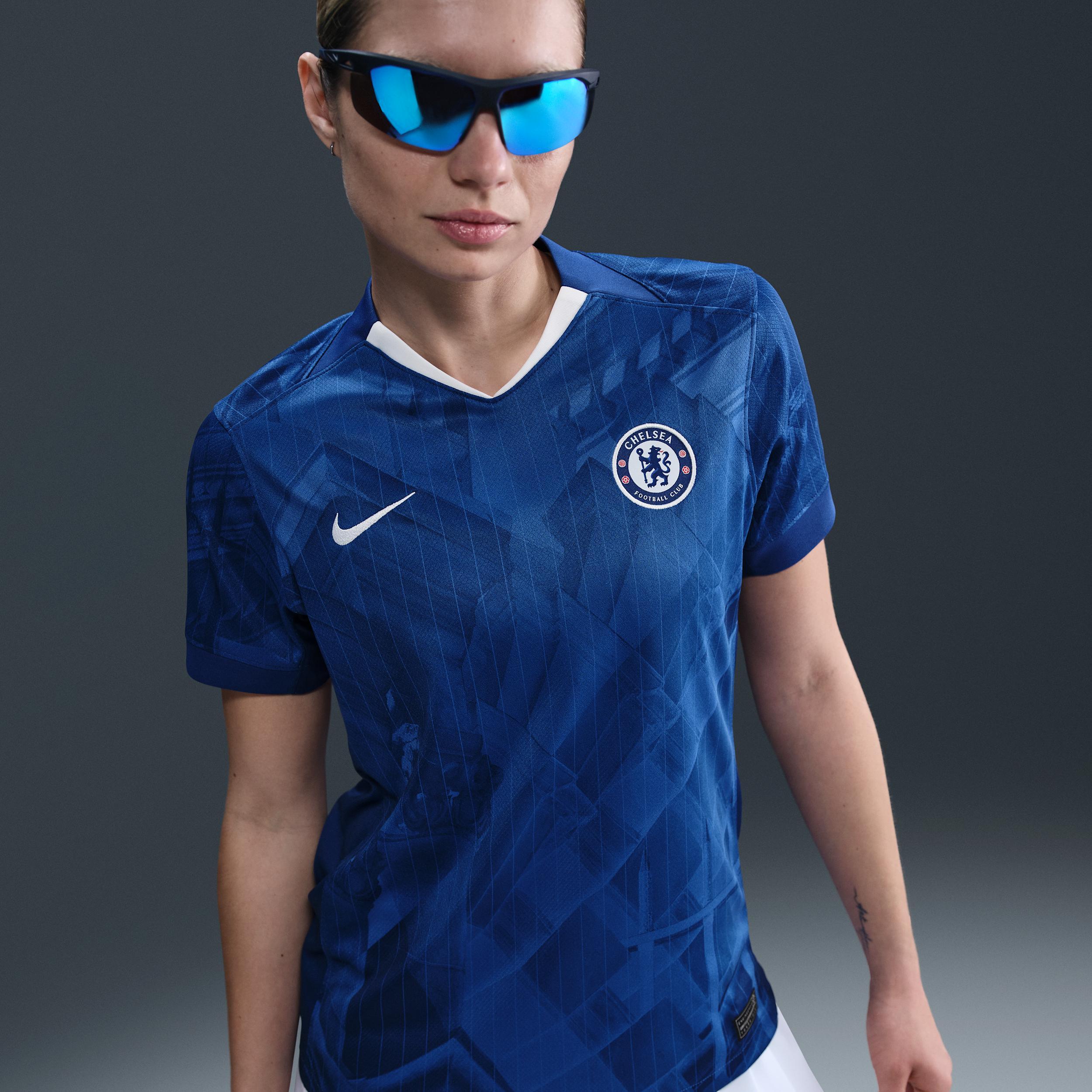 Chelsea FC 2025/26 Stadium Home Nike Women's Dri-FIT Soccer Replica Jersey Product Image