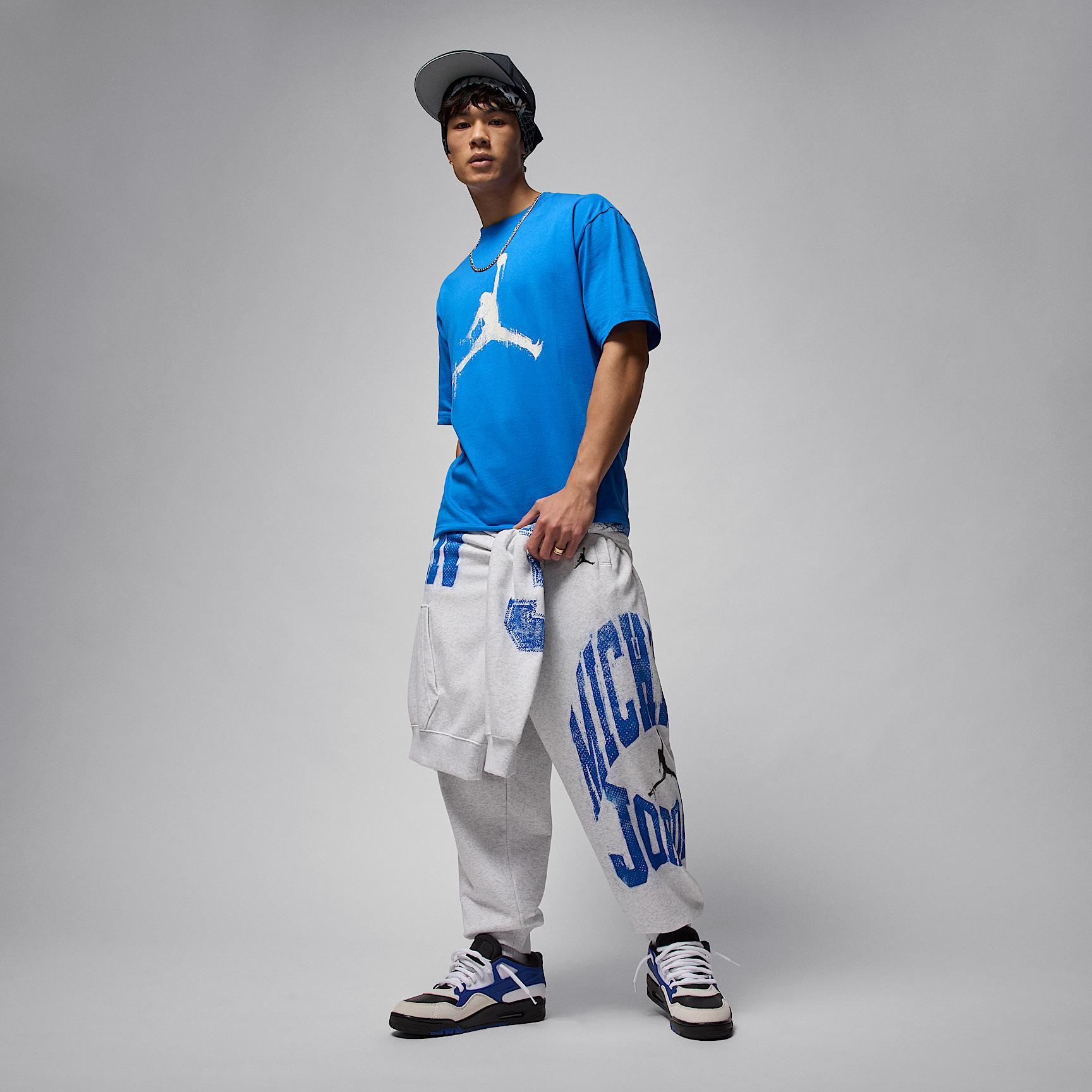 Mens Jordan Brooklyn T-Shirt | HQ8925-459 Product Image