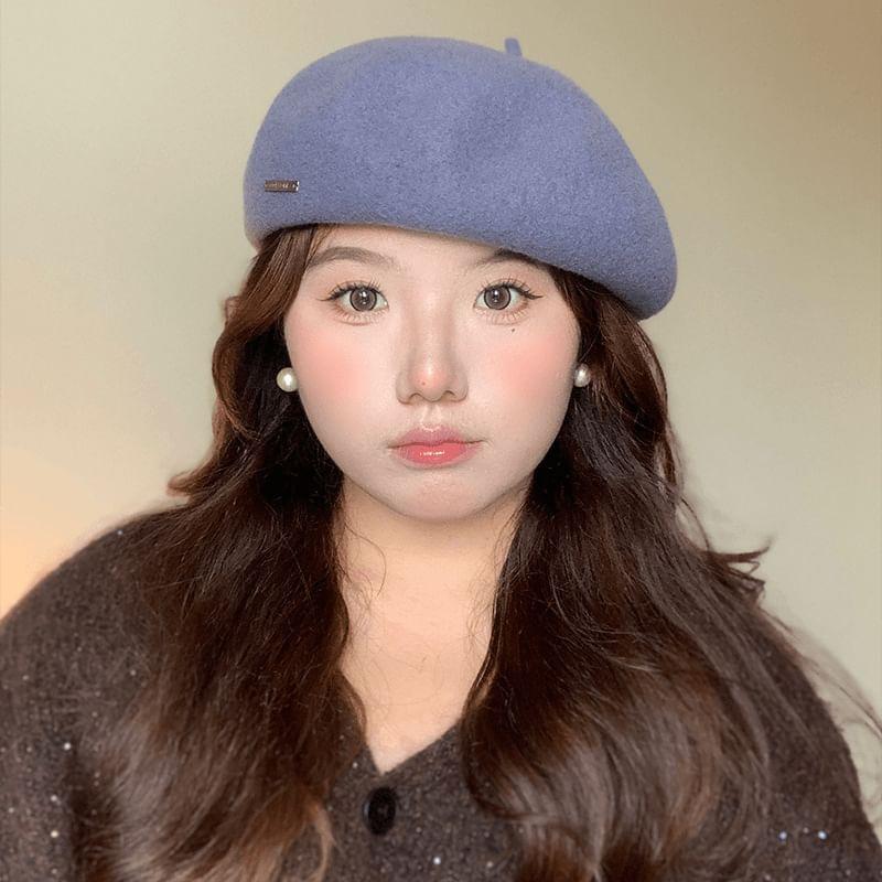 Metal Plate Beret Hat Product Image