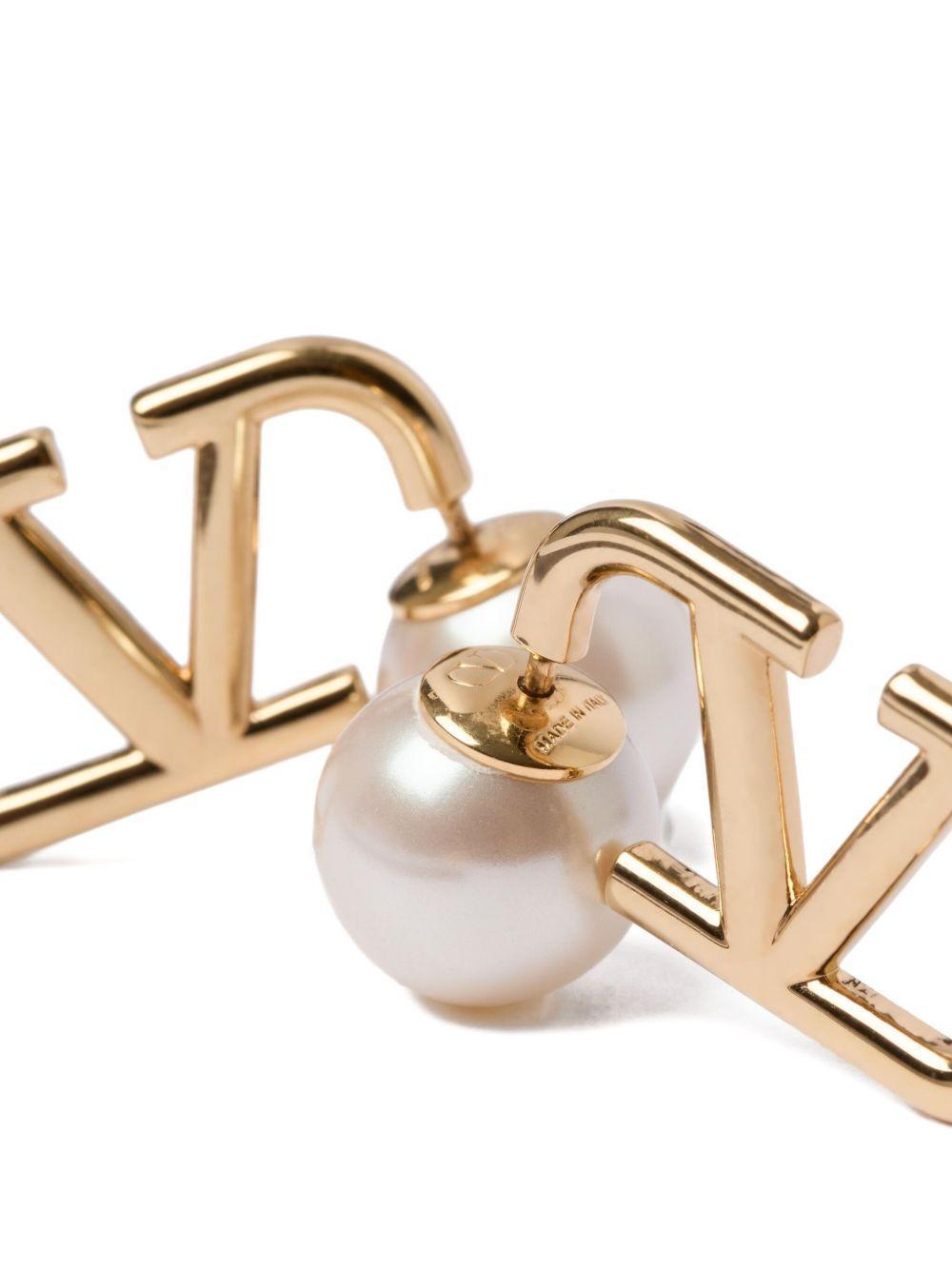 VLogo Signature stud earrings Product Image