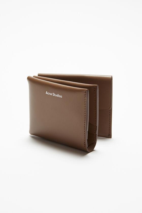 Leather trifold wallet Product Image