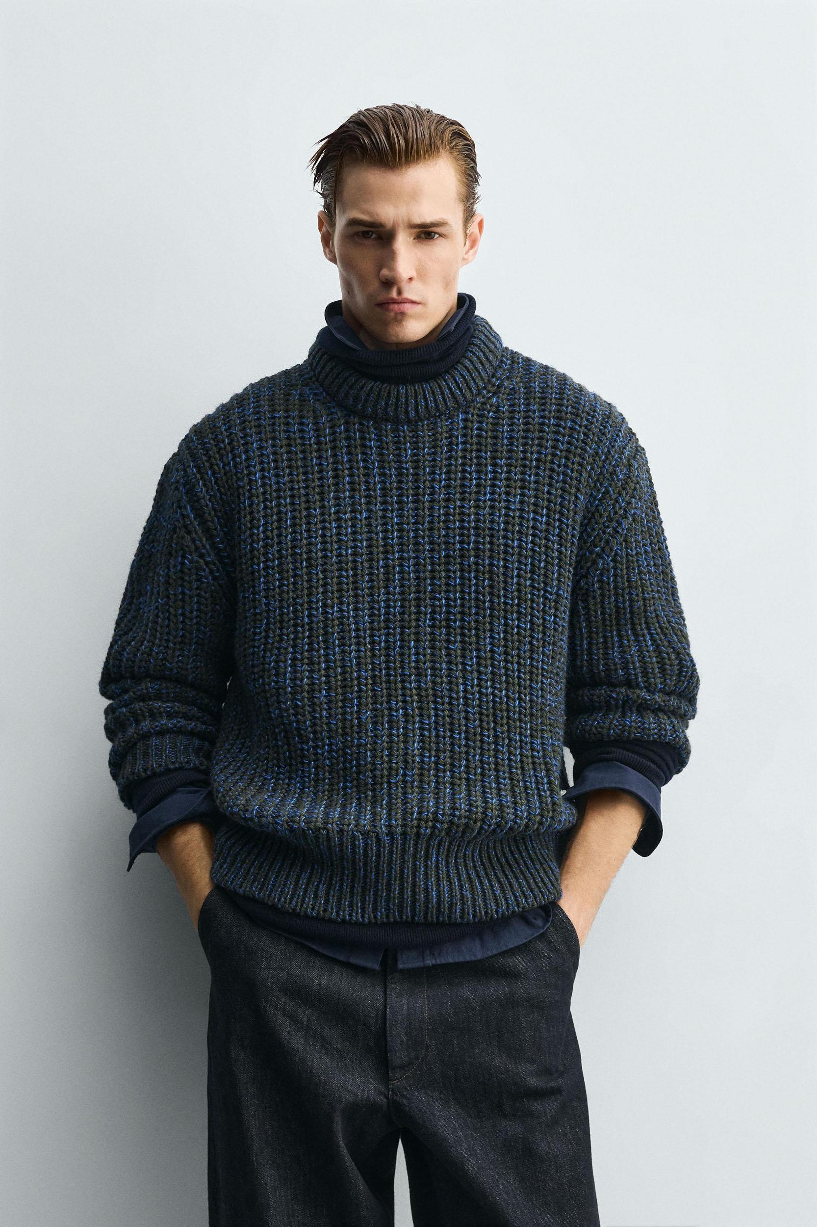 VOLUME TEXTURED JUMPER Product Image
