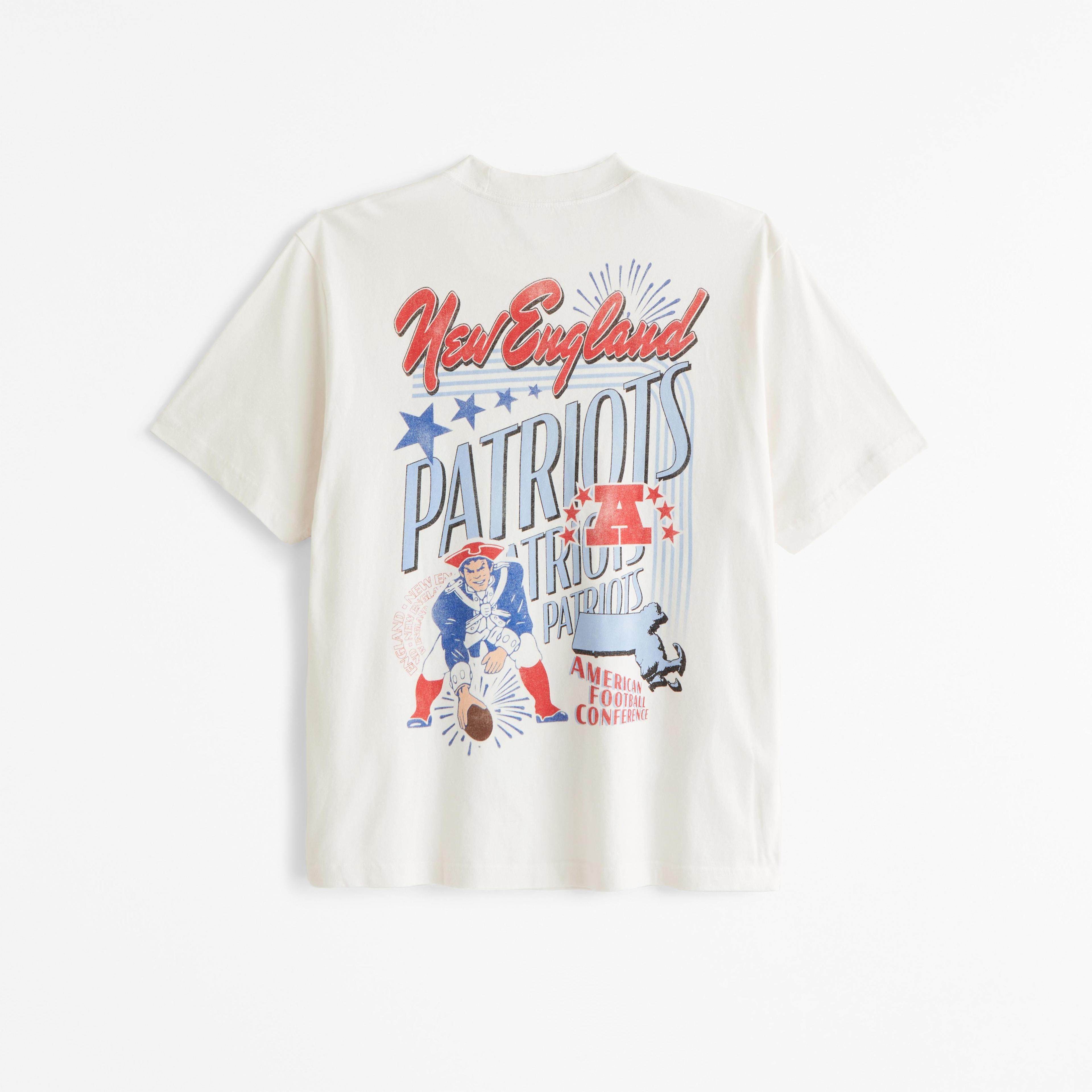 New England Patriots Vintage-Inspired Graphic Tee Product Image