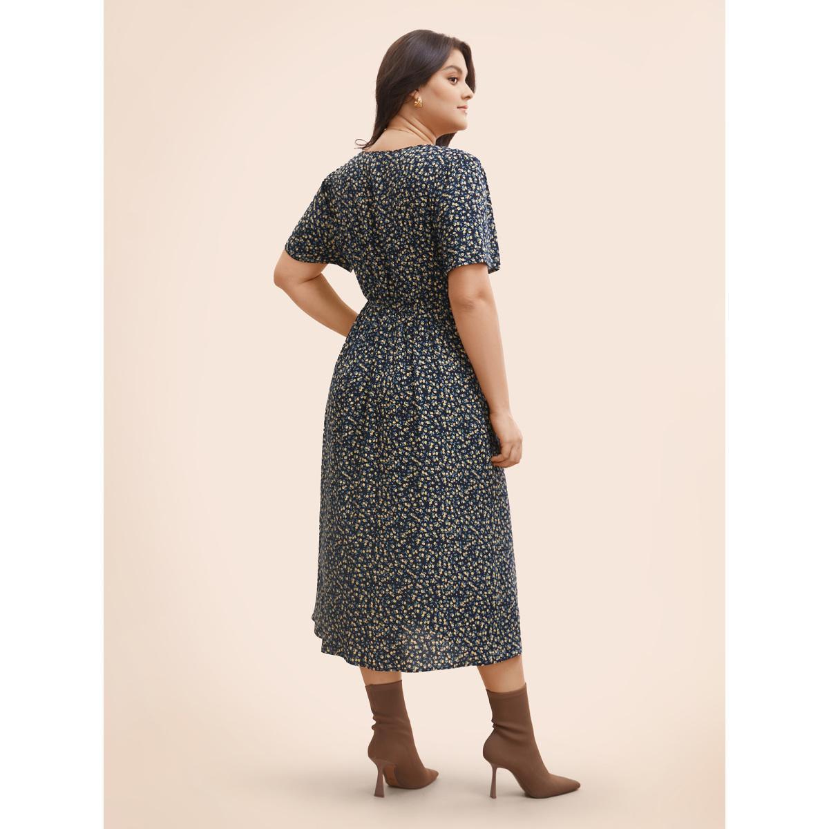 Plus Size Ditsy Floral Button Detail Elastic Waist Midi Dress DarkBlue Women Timeless Gathered V-neck Short sleeve Curvy BloomChic 26/4X Product Image