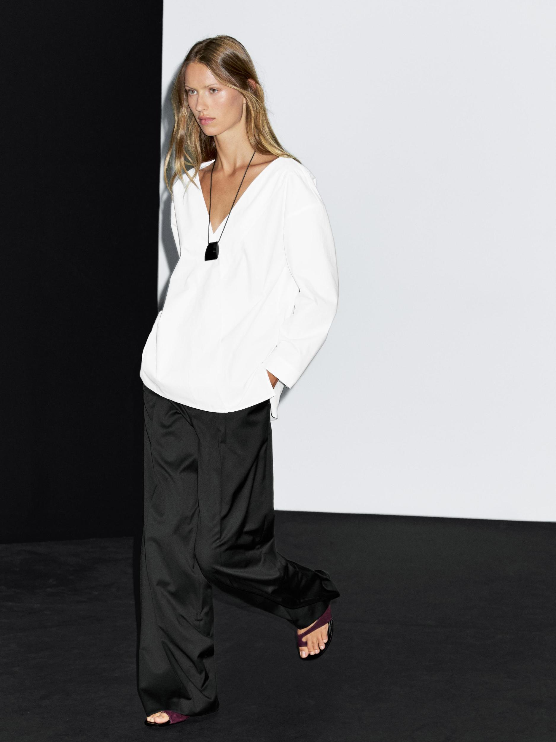 100% cotton surplice blouse Product Image