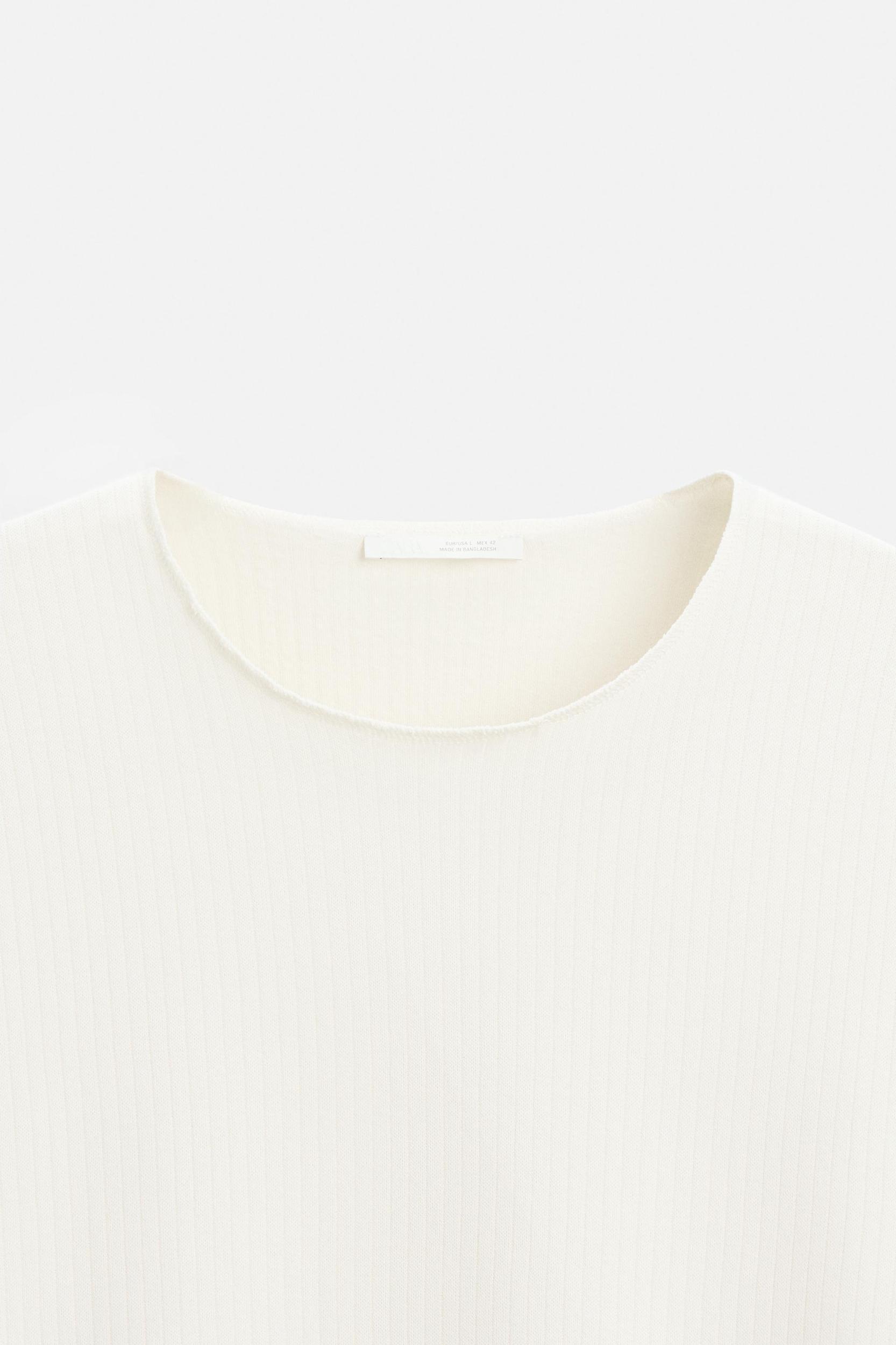 RIBBED TEXTURED T-SHIRT Product Image