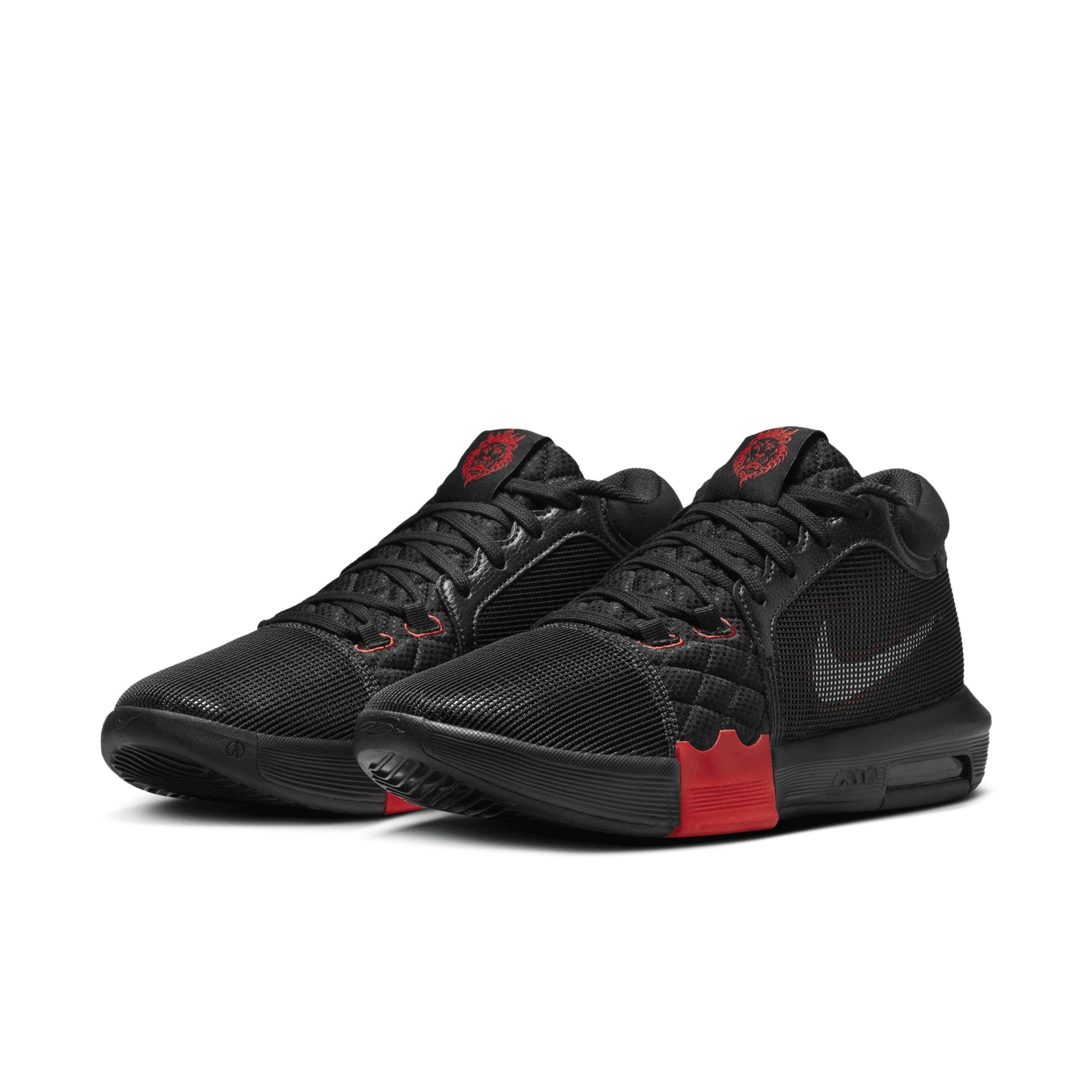 Nike Men's LeBron Witness 8 Basketball Shoes Product Image