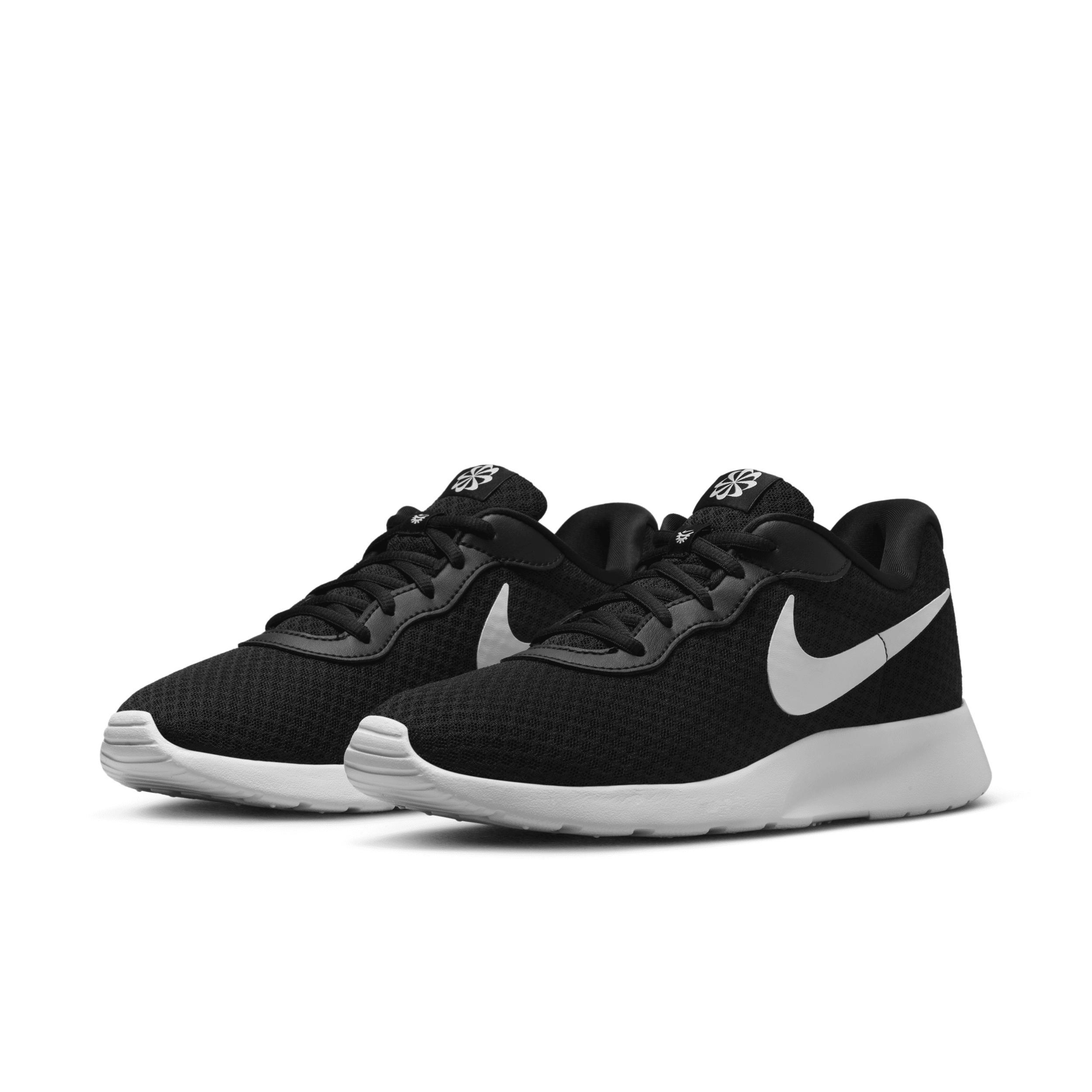 Nike Womens Tanjun EasyOn Shoes Product Image