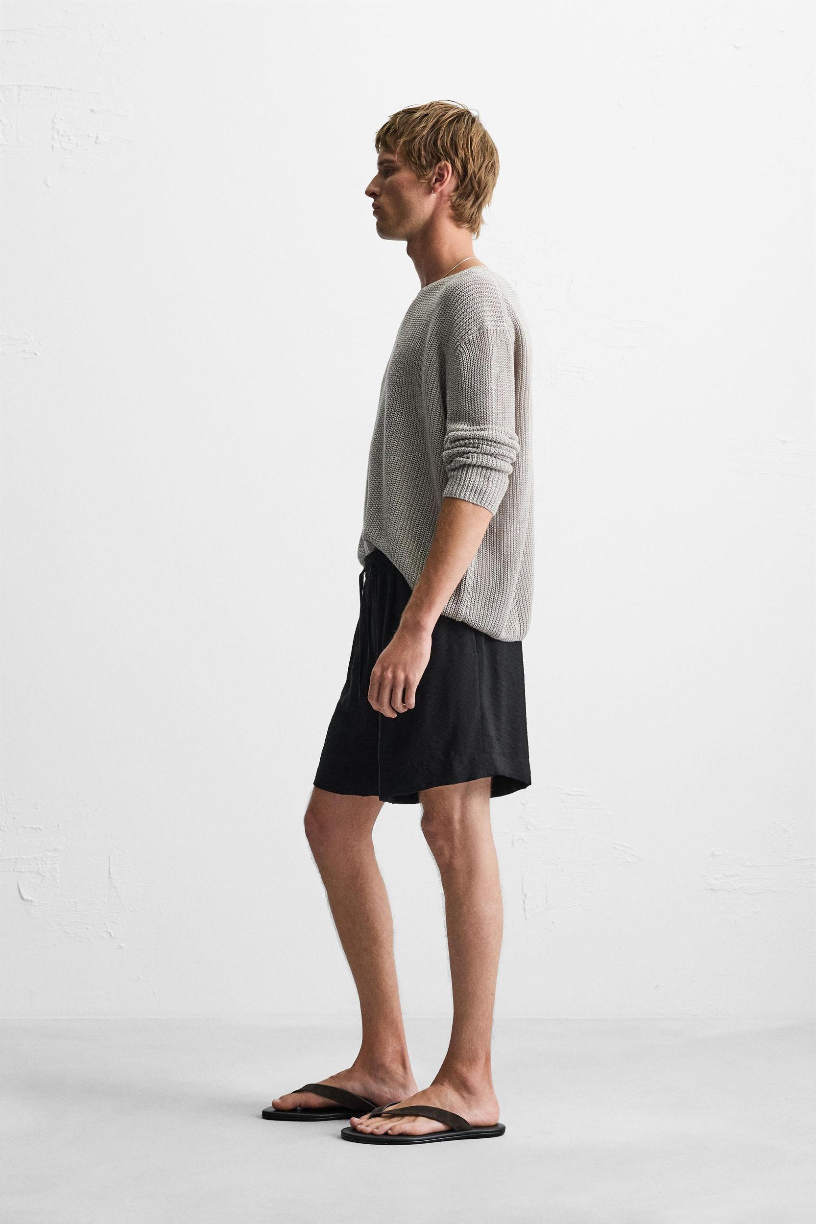 FLOWY RELAXED FIT BERMUDA SHORTS Product Image