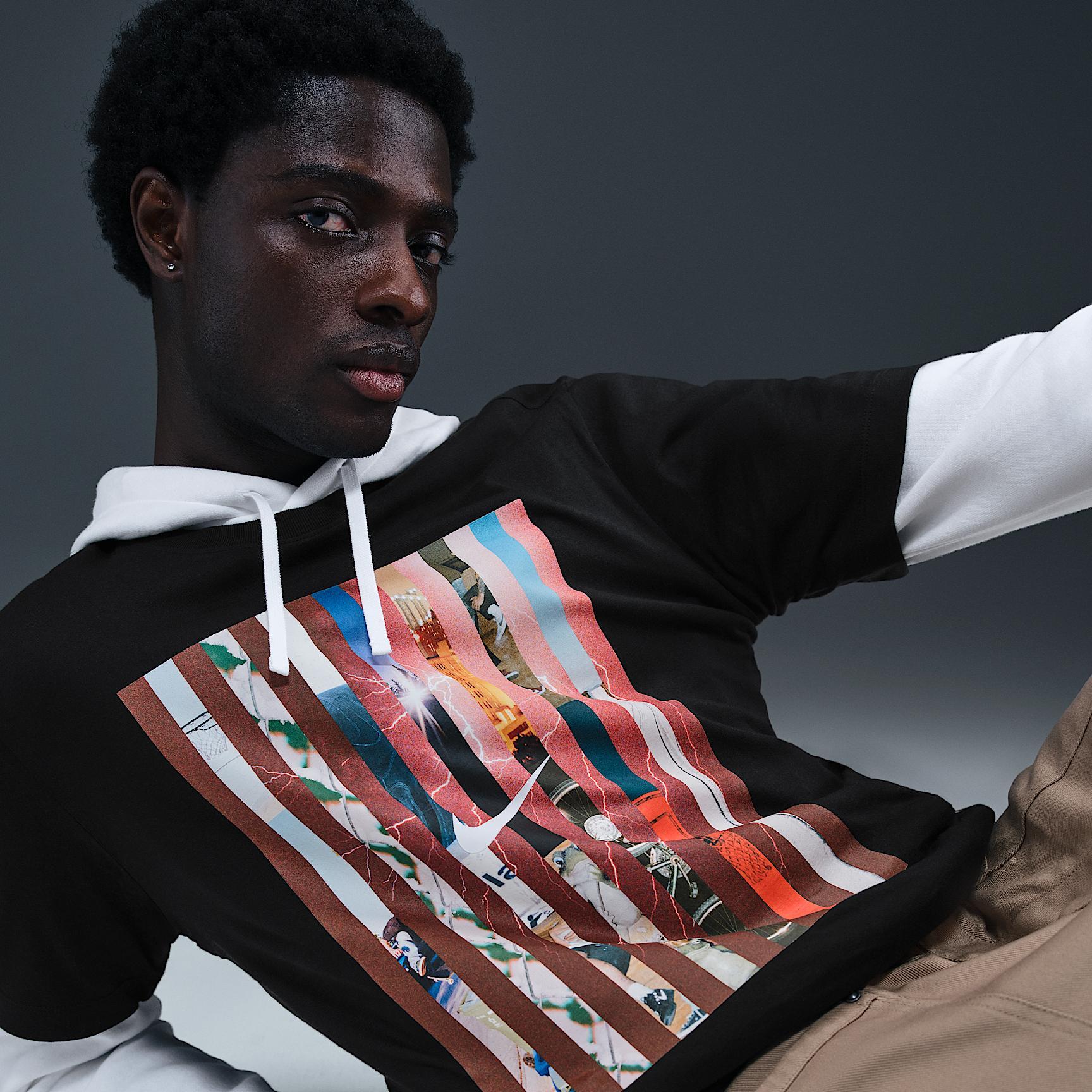 Nike Sportswear T-Shirt Product Image