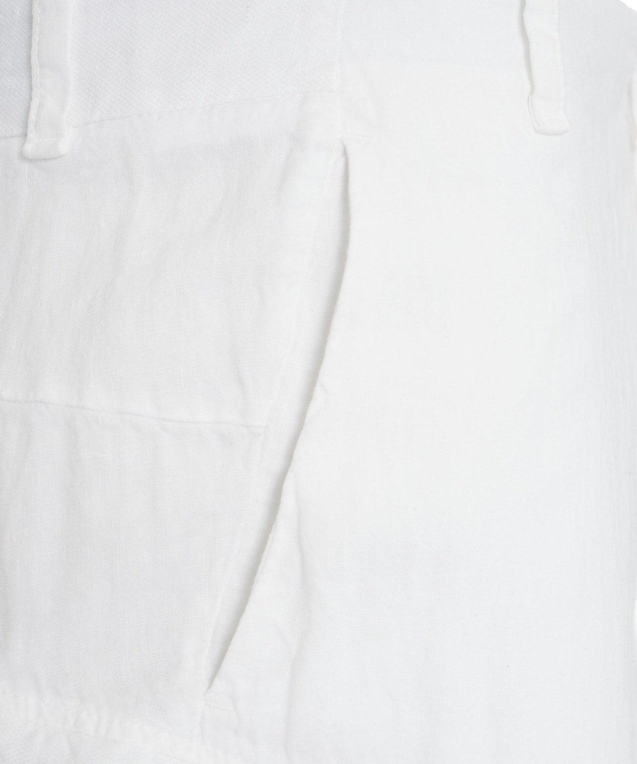 Cargo shorts in linen Product Image