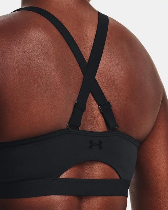 Women's UA SmartForm Evolution Mid Sports Bra Product Image