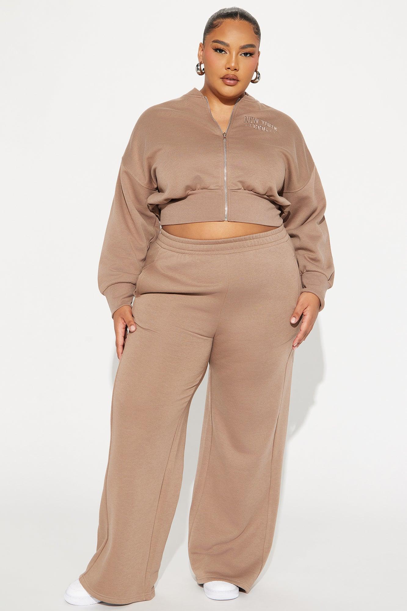 New York Fleece Pant Set - Mocha Product Image