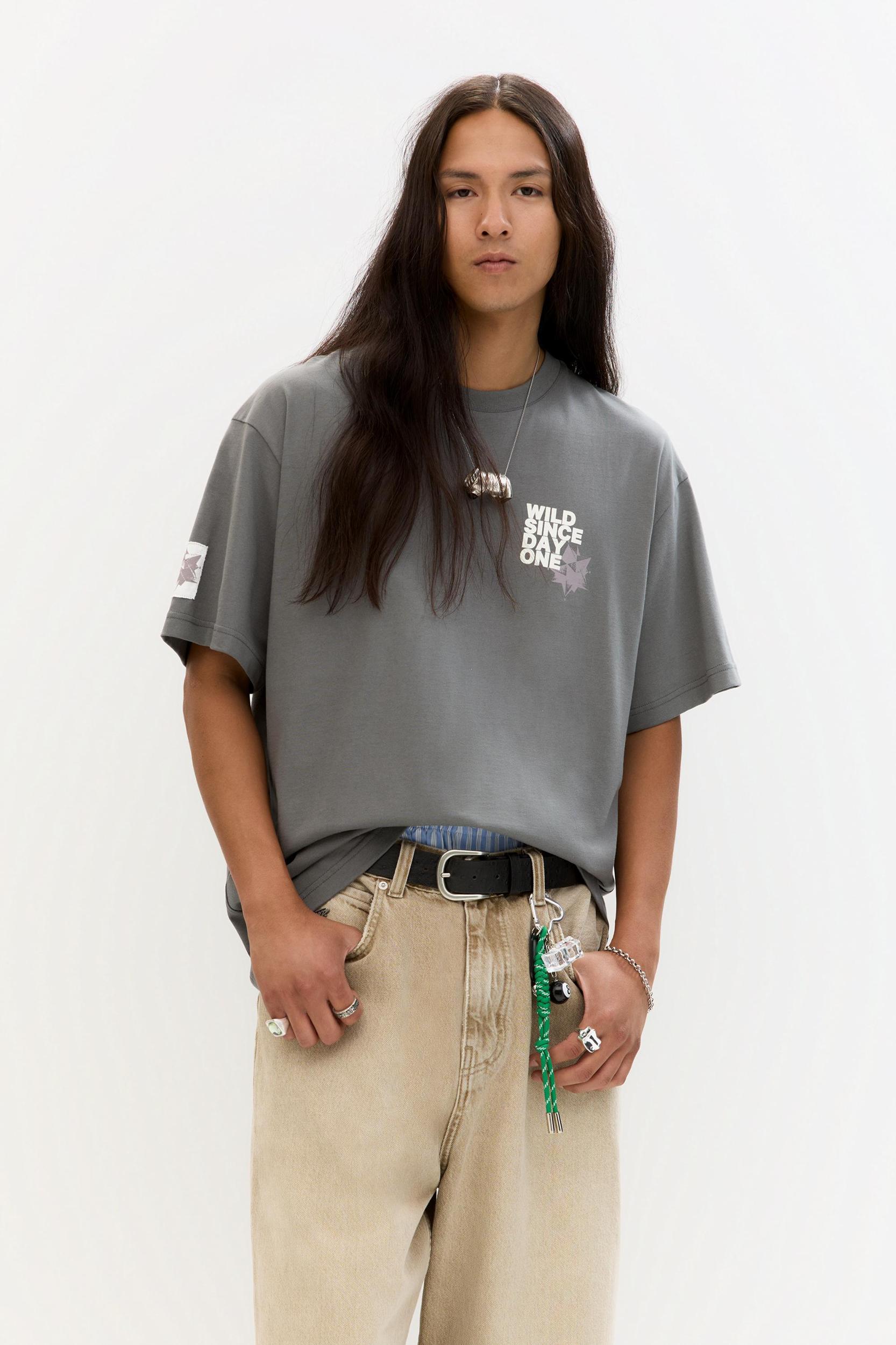 Slogan graphic T-shirt Product Image