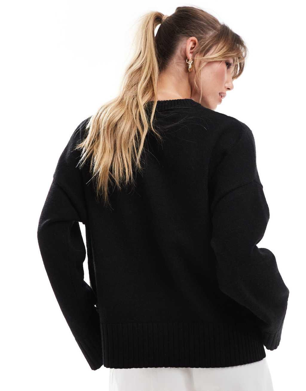 Bershka chunky crew neck sweater in black Product Image