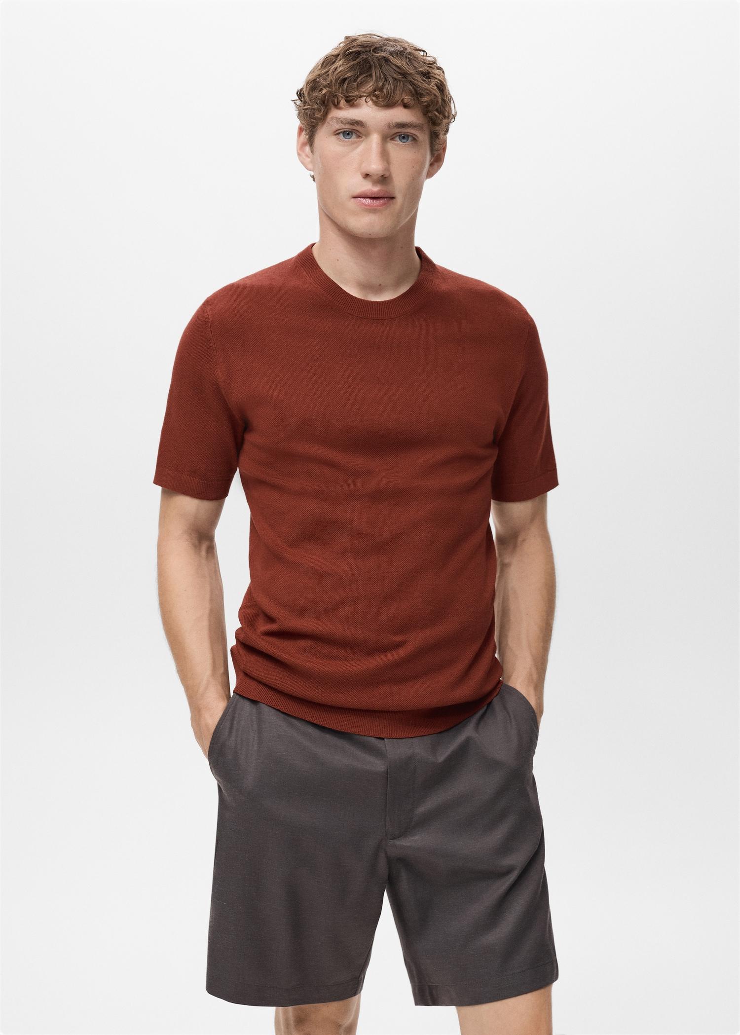 Cotton fine-knit t-shirt - Men | MANGO USA Product Image