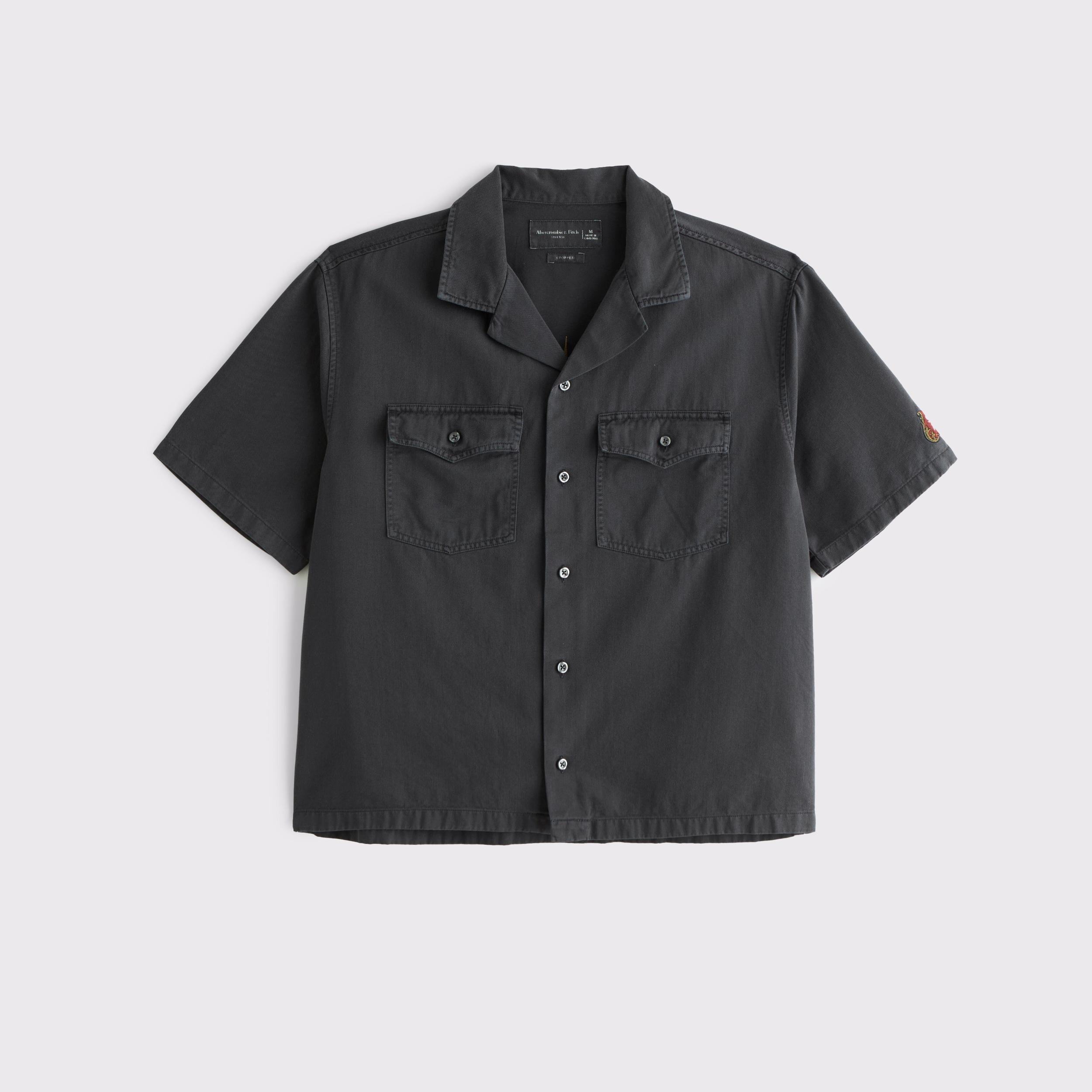 Short-Sleeve Cropped Modelo Workwear Button-Up Shirt Product Image
