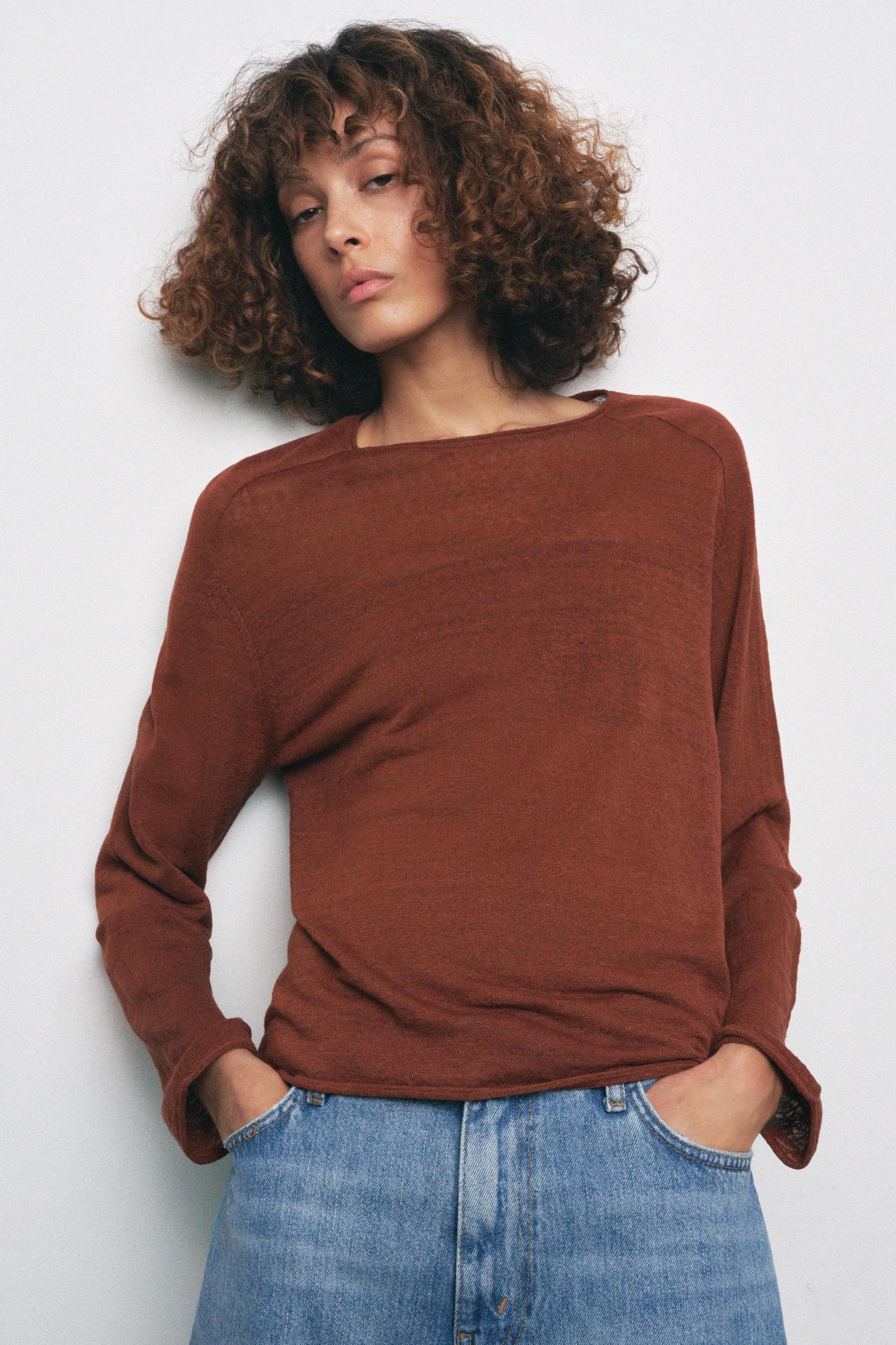 LINEN BLEND KNIT SWEATER Product Image