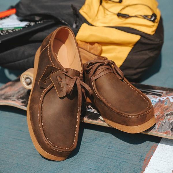 Mens Clarks Wallabee EVO Casual Shoe - Beeswax Product Image