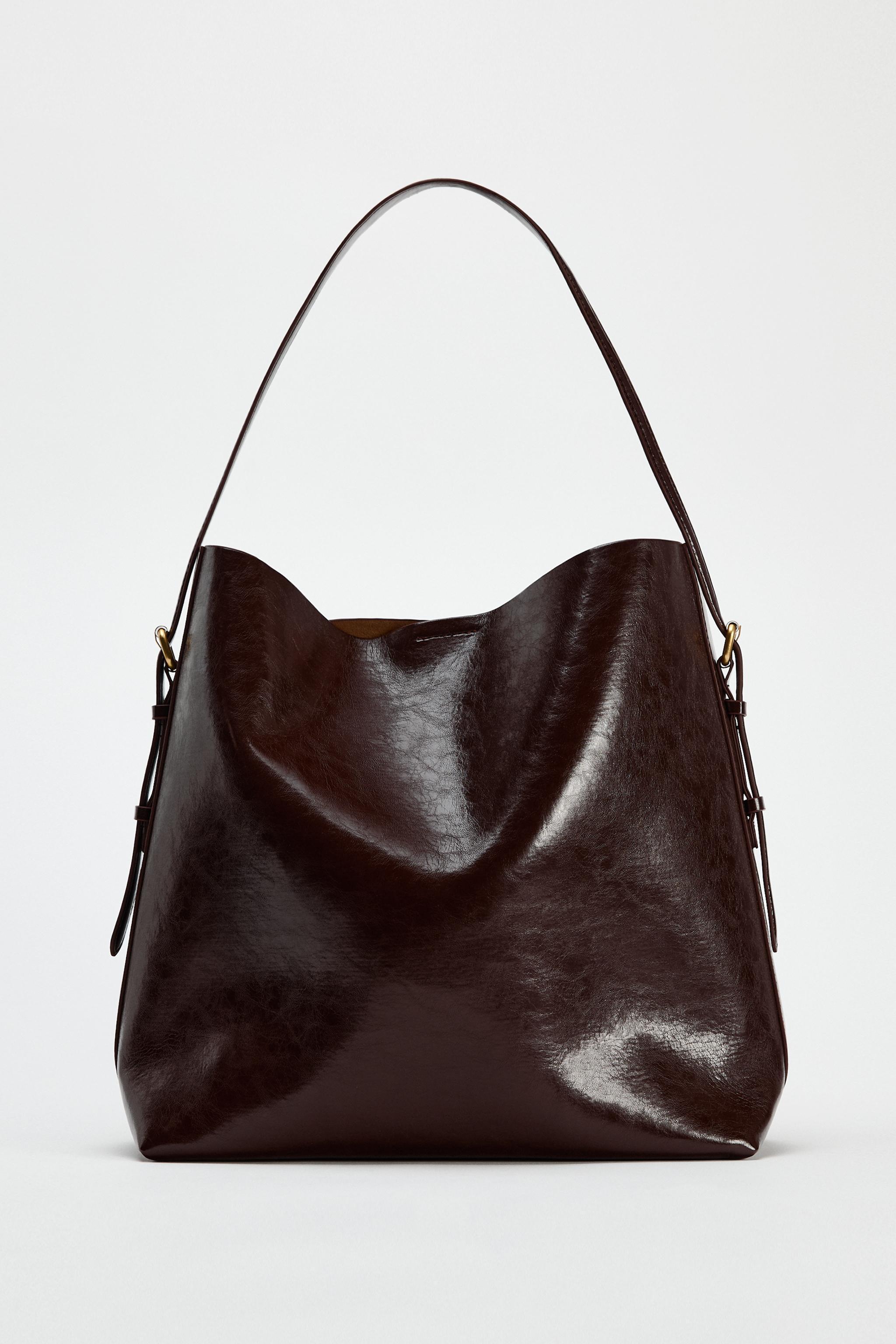 LARGE BUCKET BAG Product Image