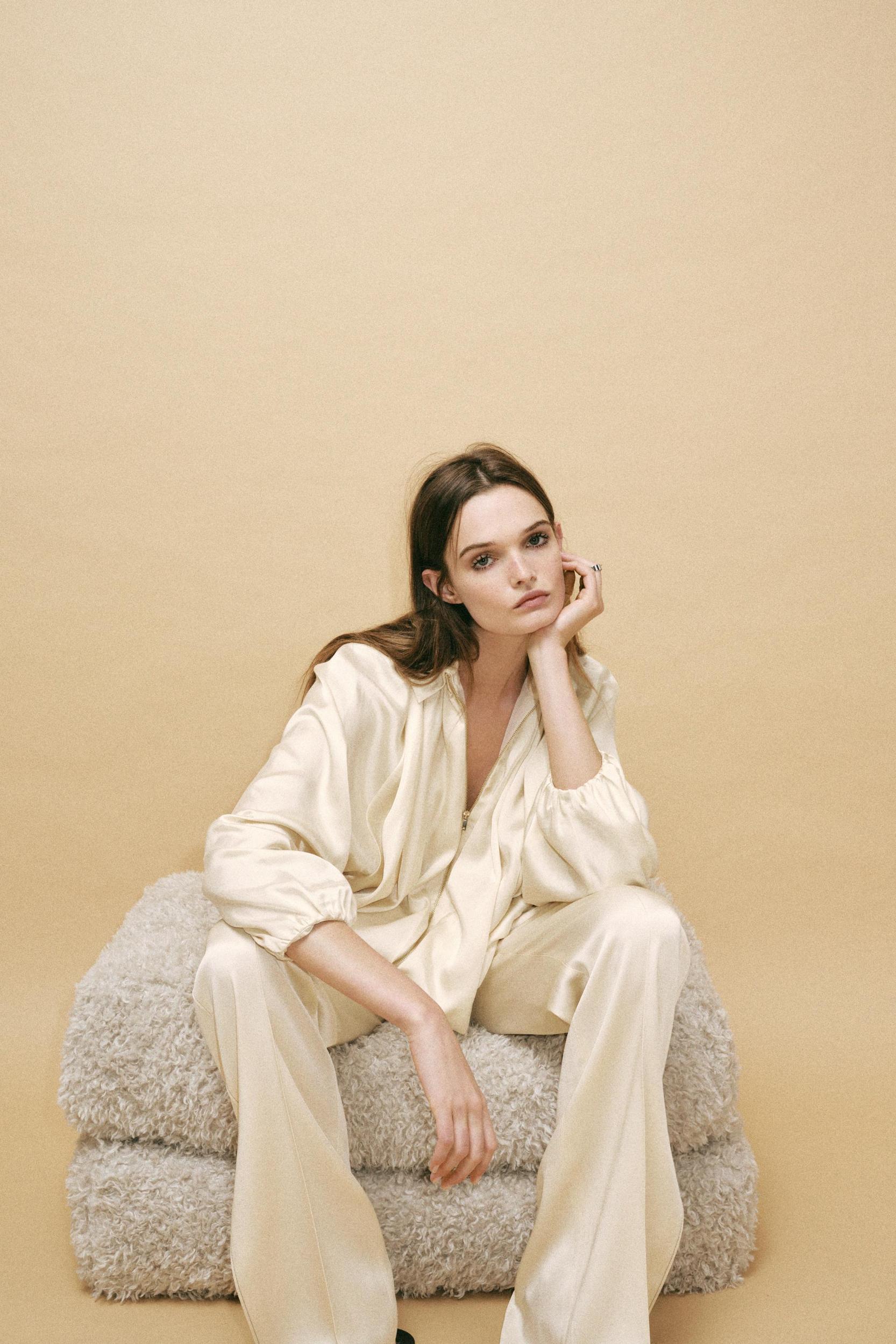 PUFFED BOMBER JACKET ZW COLLECTION Product Image