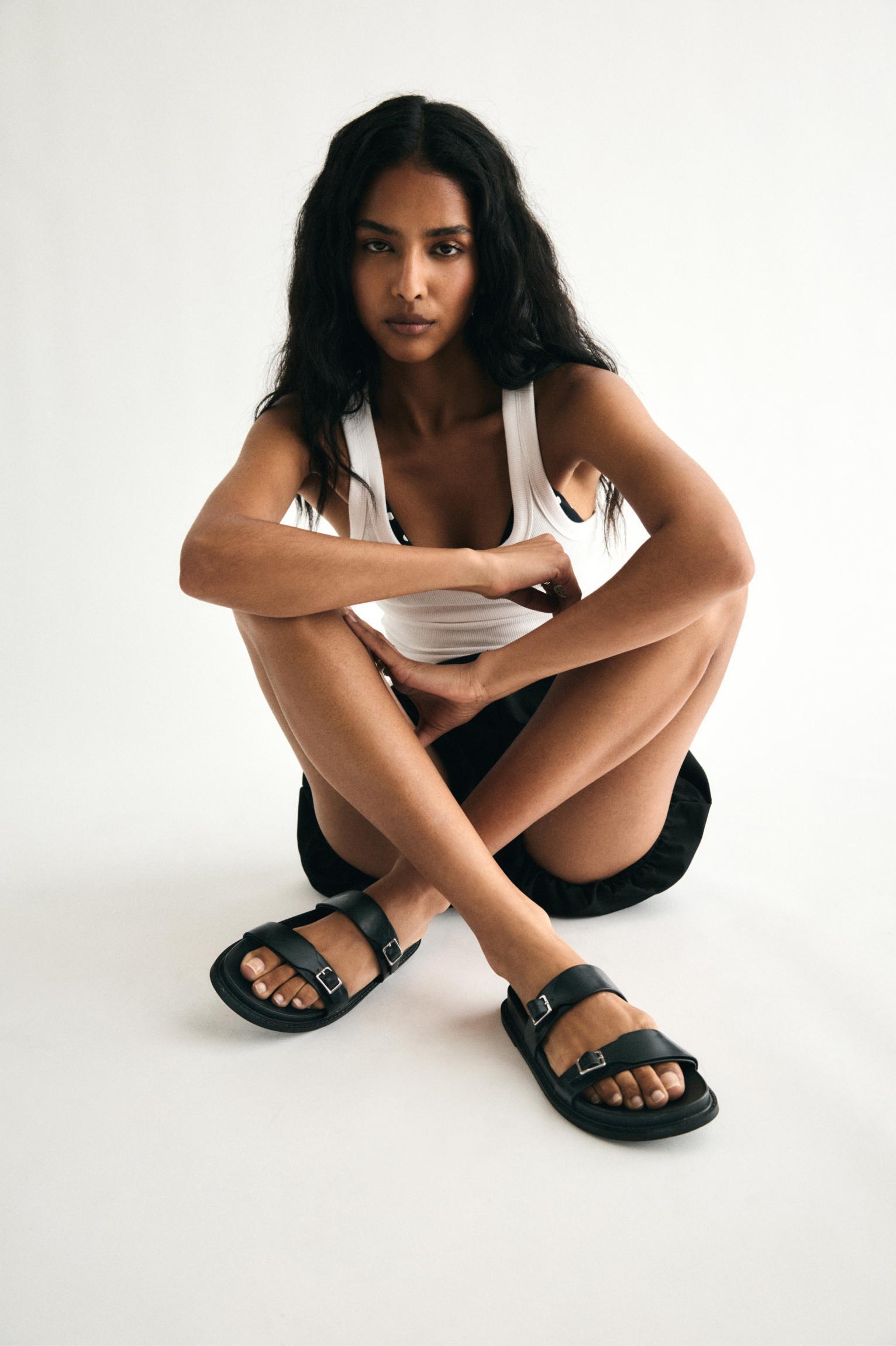 Flat sandals with straps Product Image