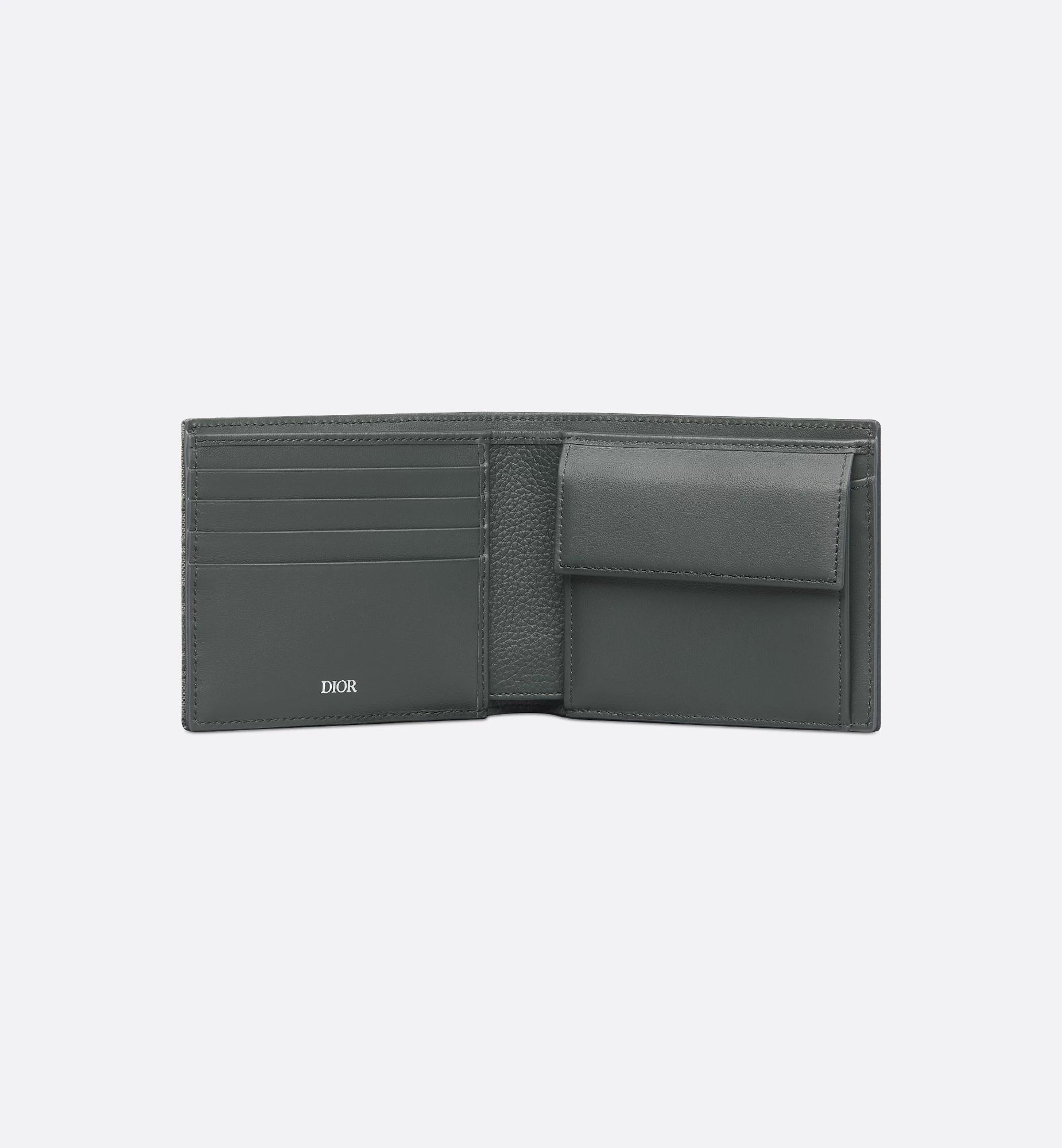 Saddle Bifold Wallet Product Image
